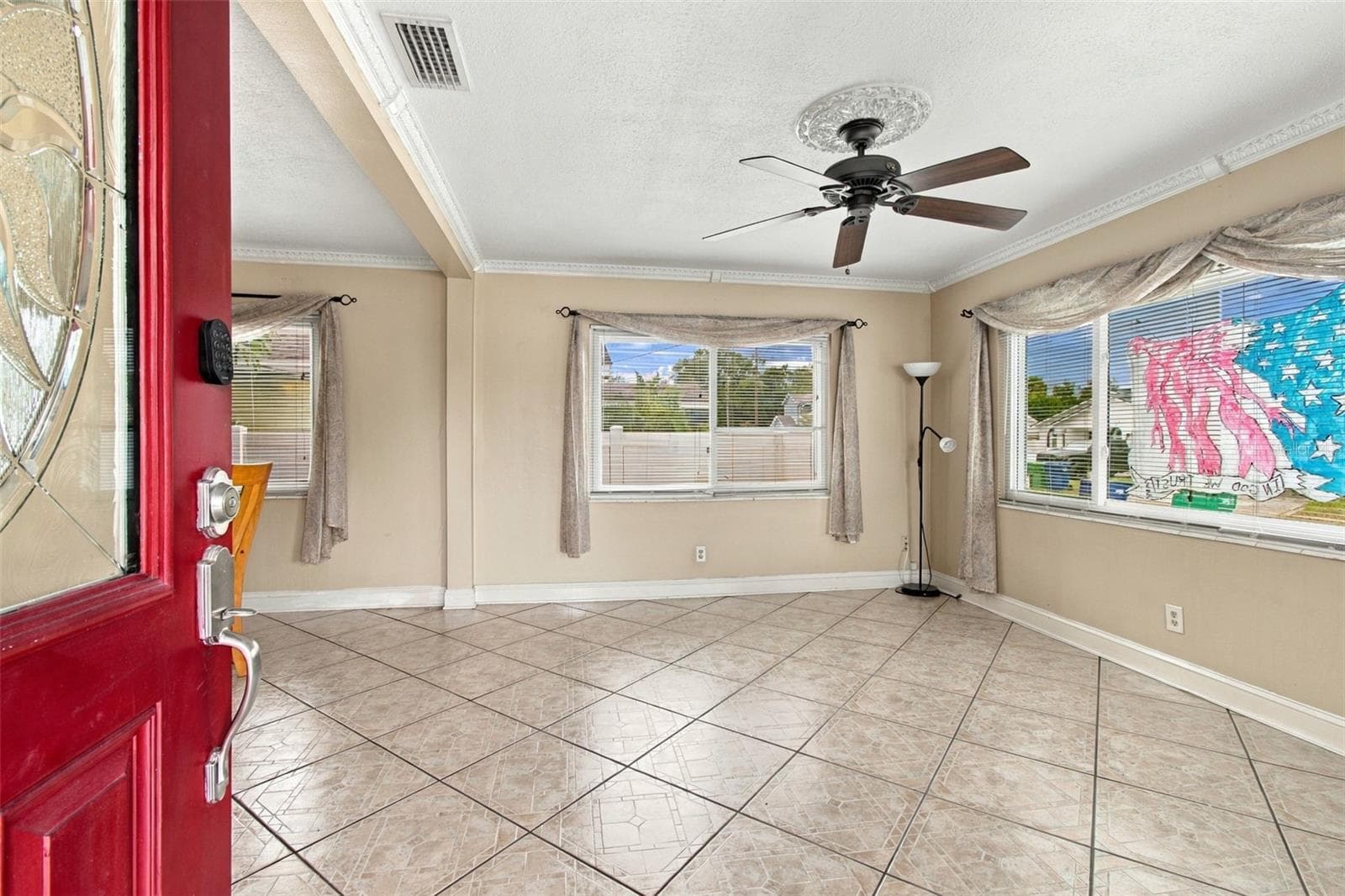 Single Family Residence at 2908 W ARCH ST, TAMPA, photo 7 of 49