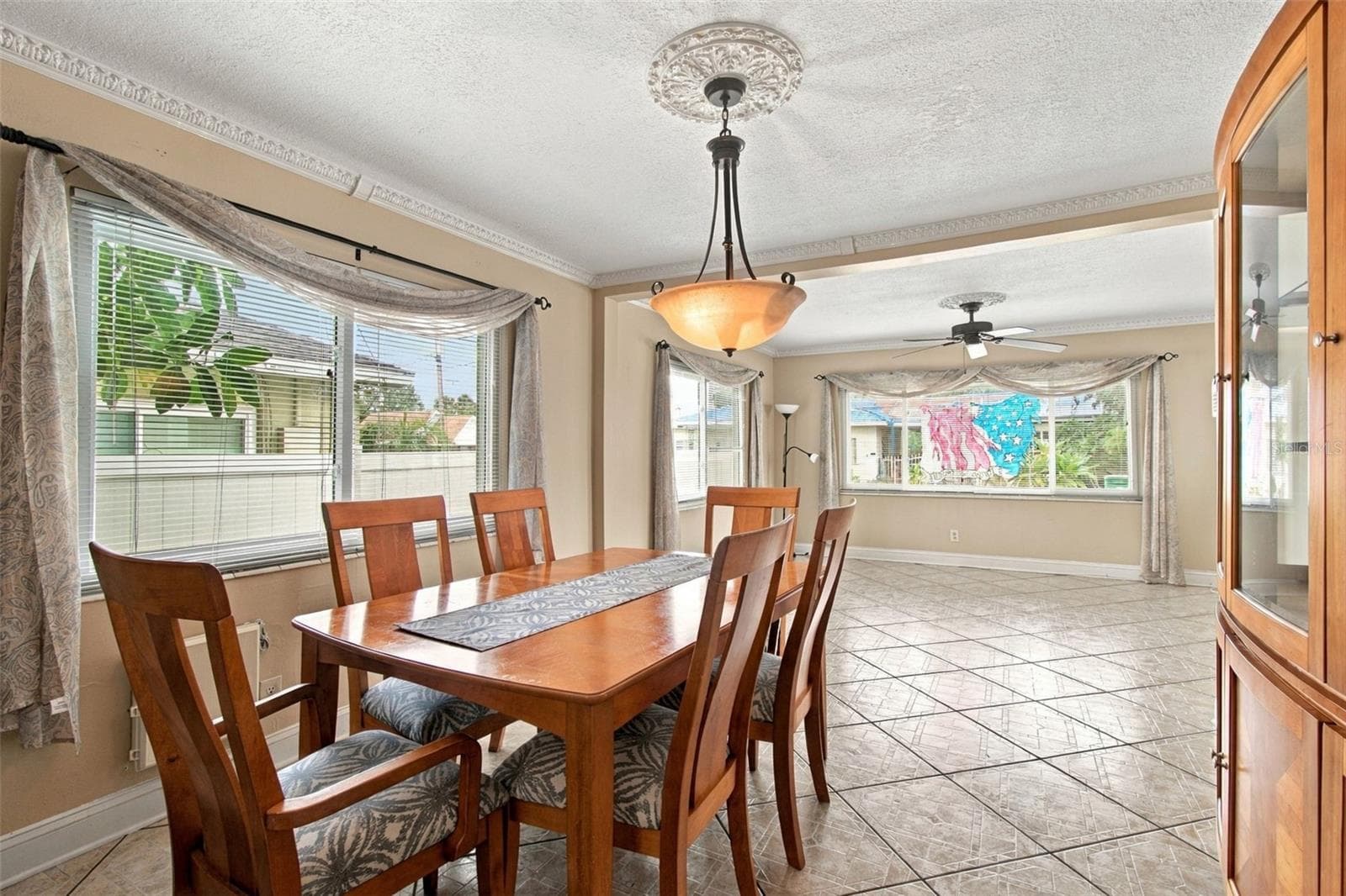 Single Family Residence at 2908 W ARCH ST, TAMPA, photo 14 of 49