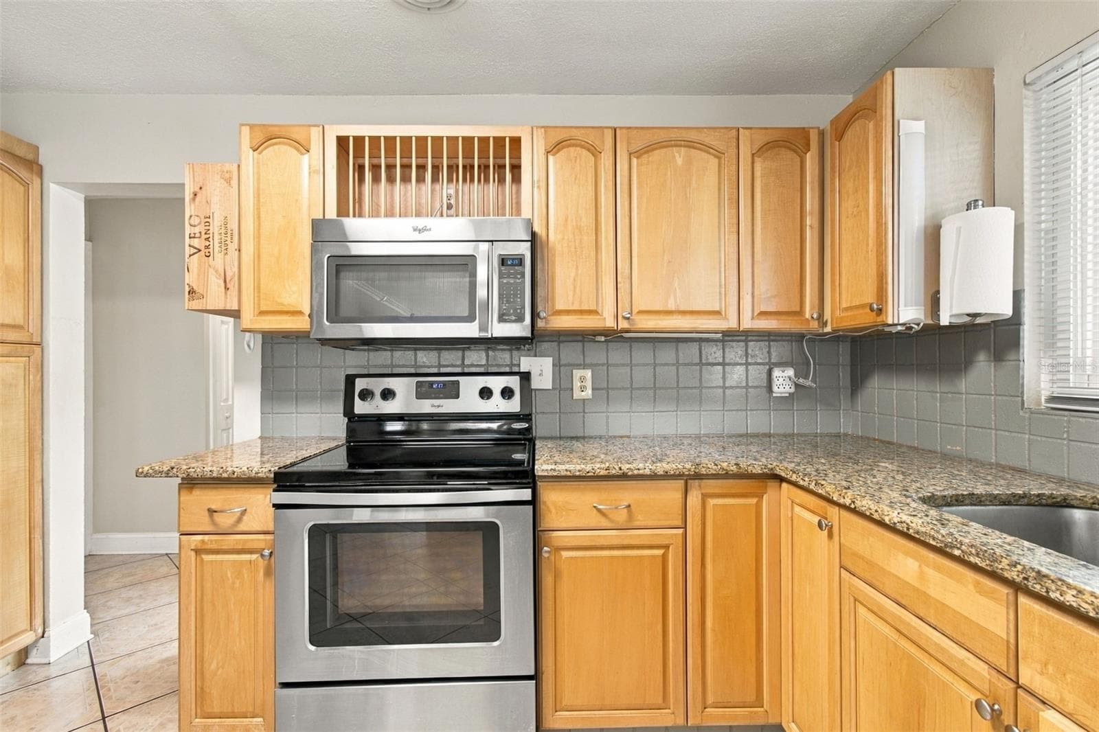 Single Family Residence at 2908 W ARCH ST, TAMPA, photo 17 of 49