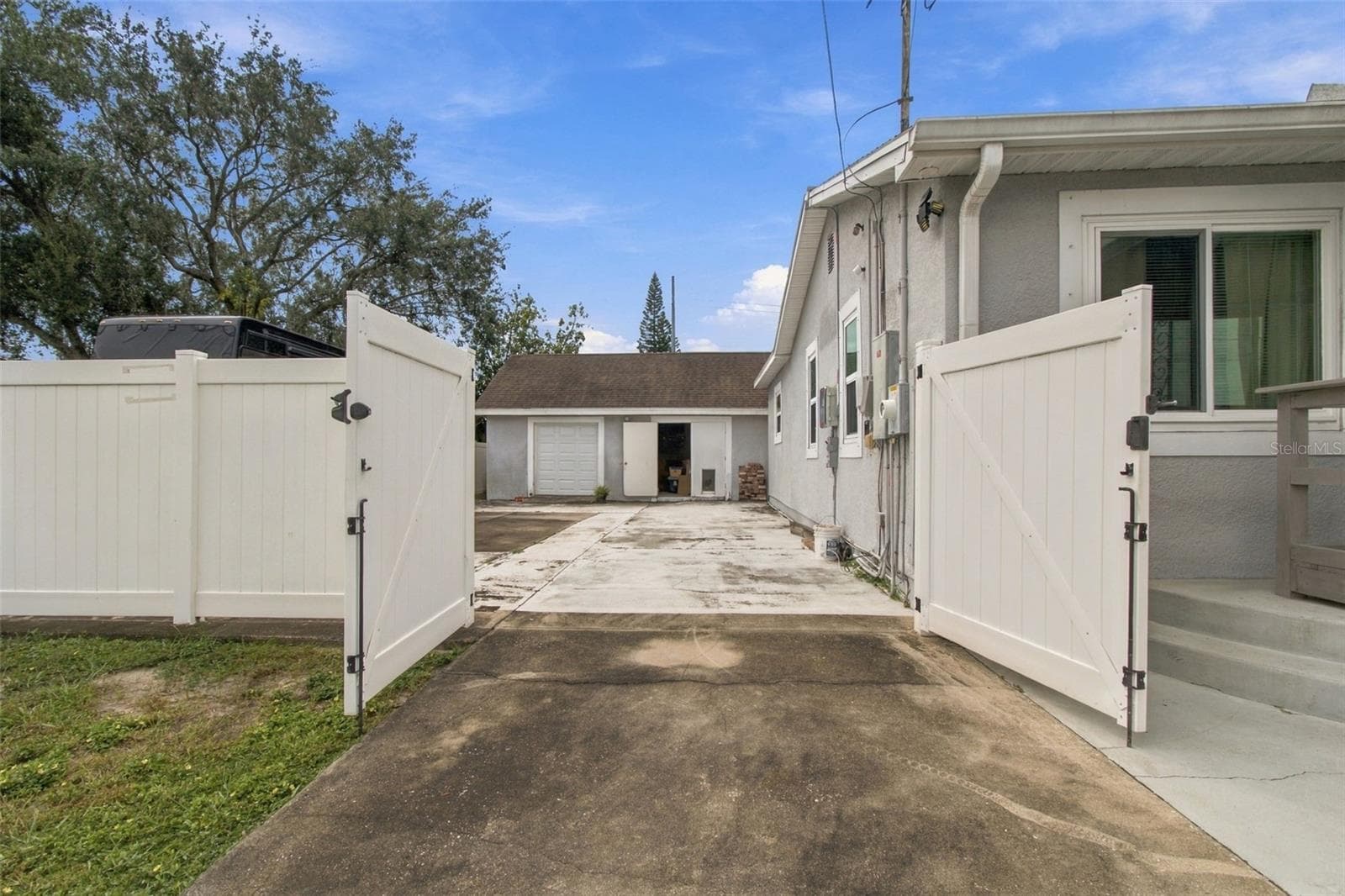 Single Family Residence at 2908 W ARCH ST, TAMPA, photo 46 of 49