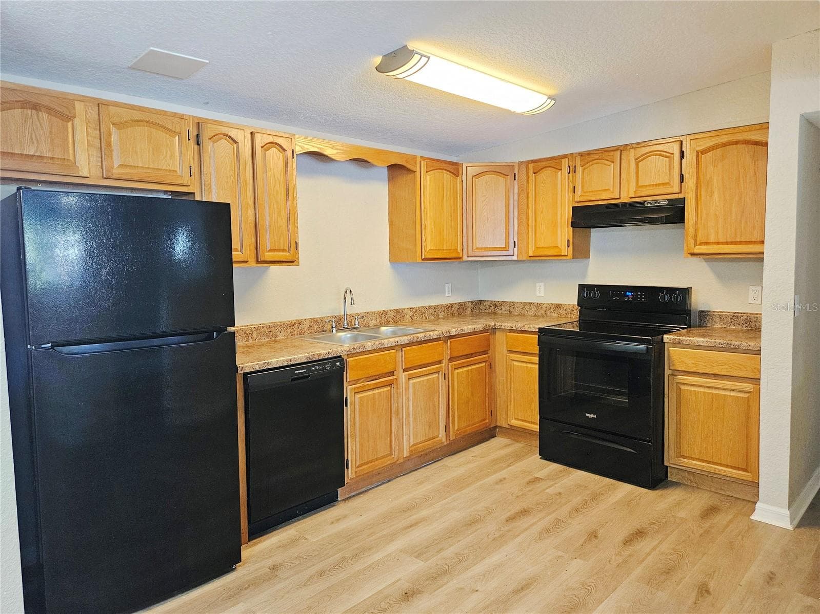 Single Family Residence at 2160 ALEMANDA DR, CLEARWATER, photo 7 of 18