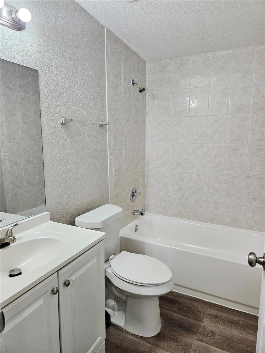Single Family Residence at 2160 ALEMANDA DR, CLEARWATER, photo 8 of 18