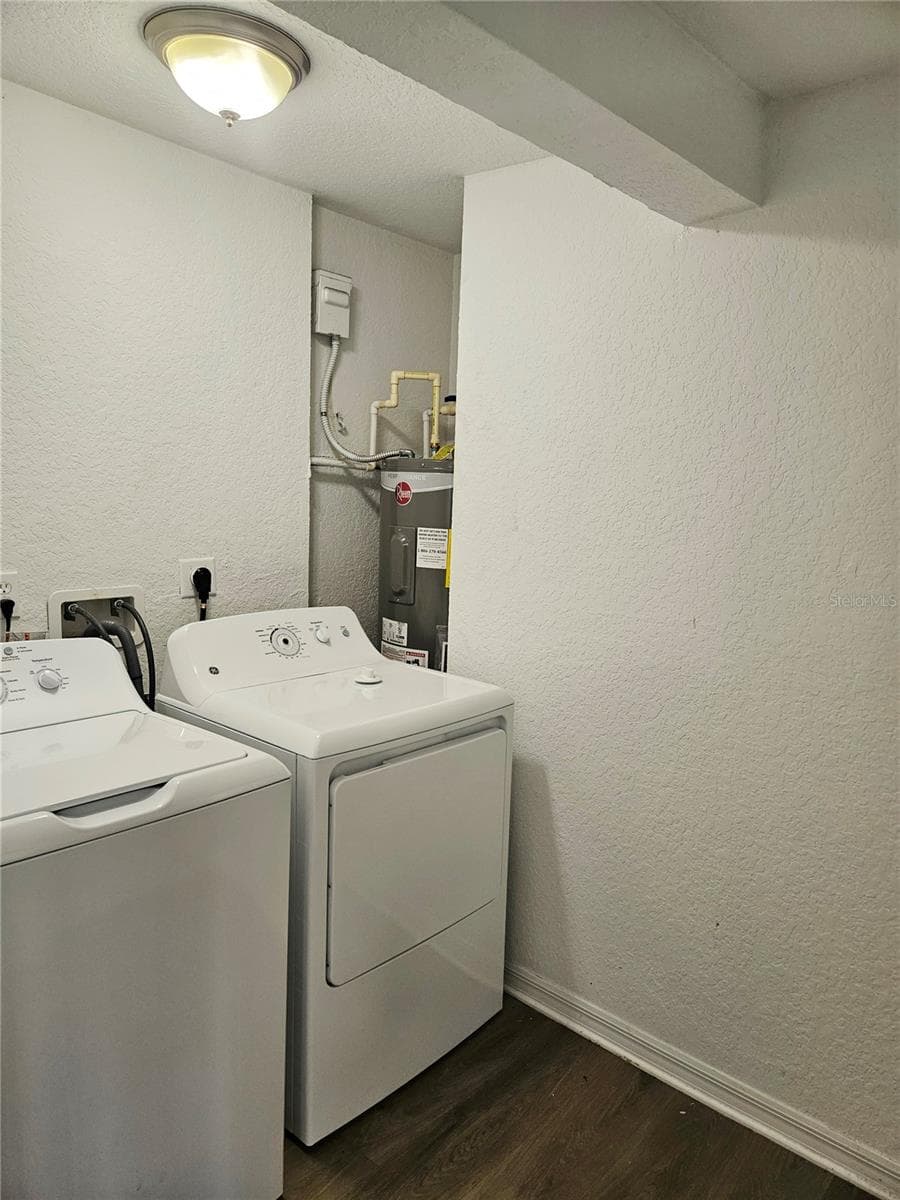 Single Family Residence at 2160 ALEMANDA DR, CLEARWATER, photo 11 of 18