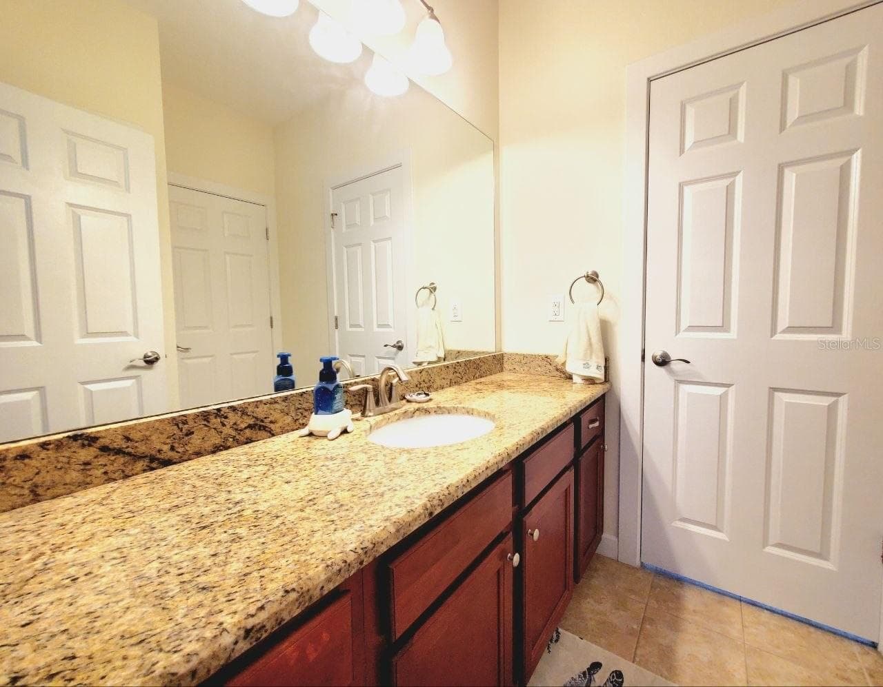 Single Family Residence at 315 VISTA CRUISER LN, OLDSMAR, photo 24 of 30