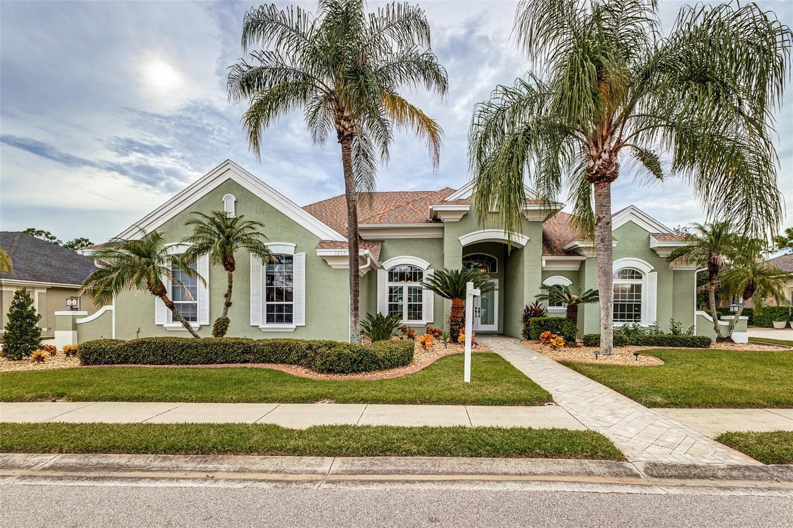 Single Family Residence at 1233 VISTA HILLS DR, LAKELAND, photo 2 of 45