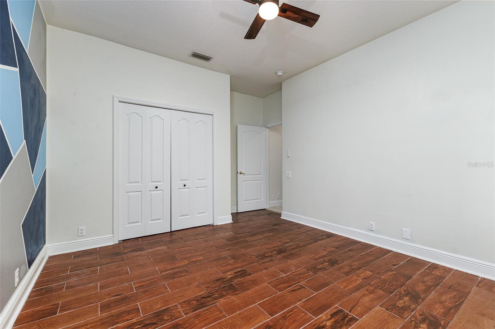 Single Family Residence at 1233 VISTA HILLS DR, LAKELAND, photo 28 of 45