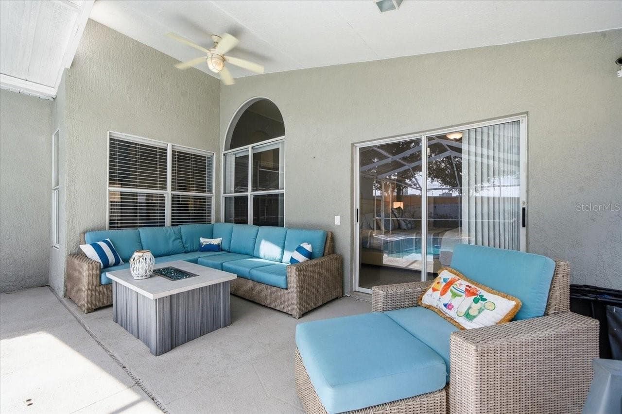 Single Family Residence at 18009 PALM BREEZE DR, TAMPA, photo 48 of 63