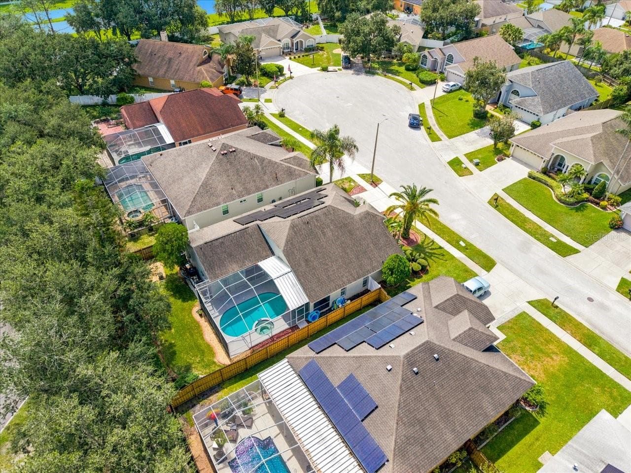 Single Family Residence at 18009 PALM BREEZE DR, TAMPA, photo 57 of 63