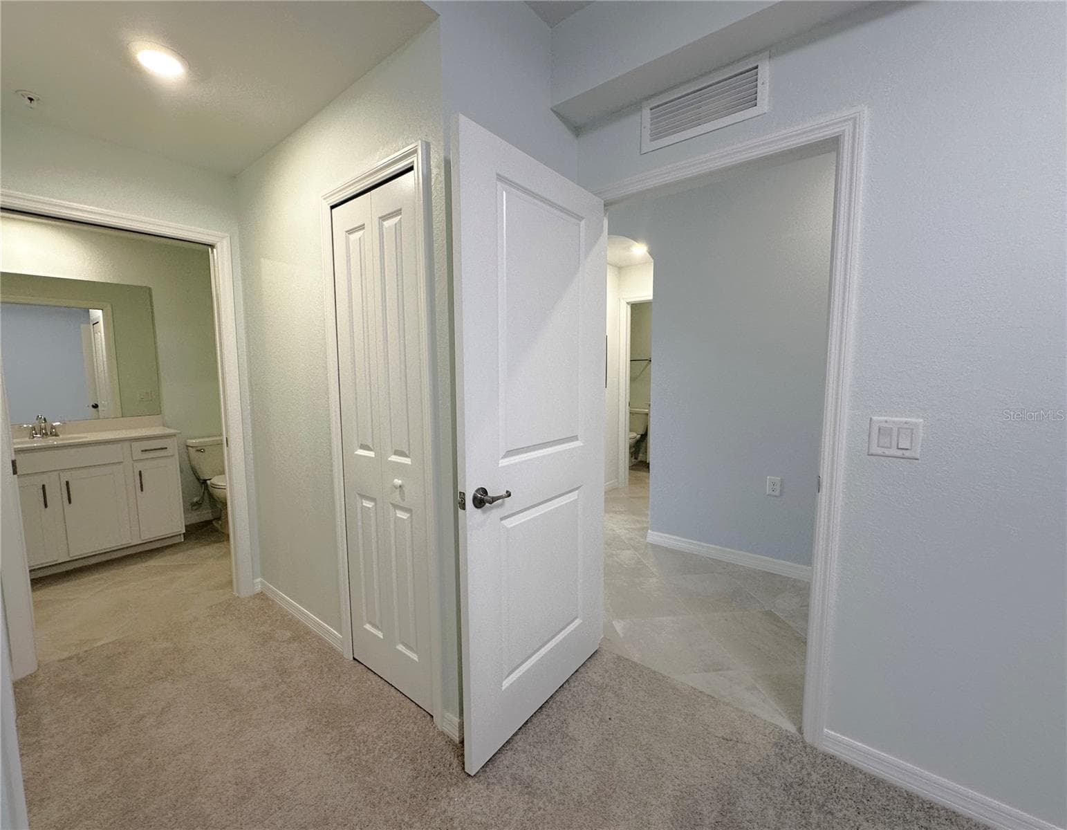 Condominium at 14211 HERITAGE LANDING BLVD #1422, PUNTA GORDA, photo 13 of 75