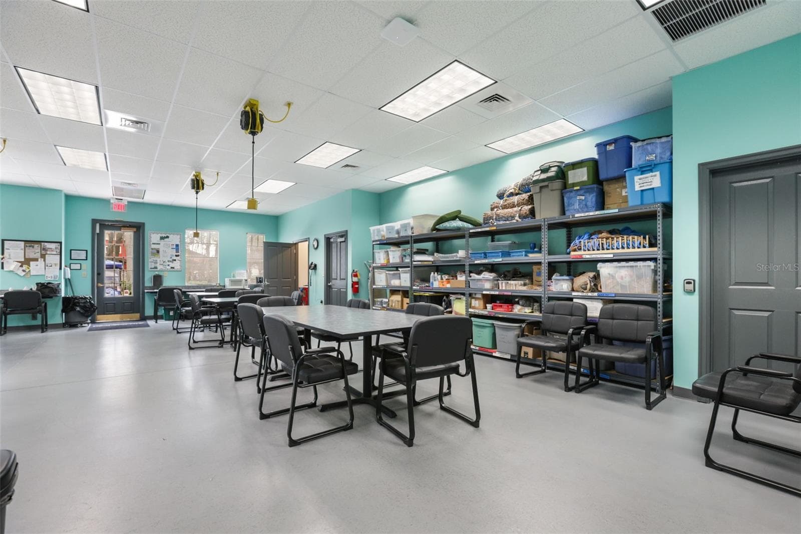 Arts & Crafts Studio - 4711 HERITAGE TRL, LEESBURG