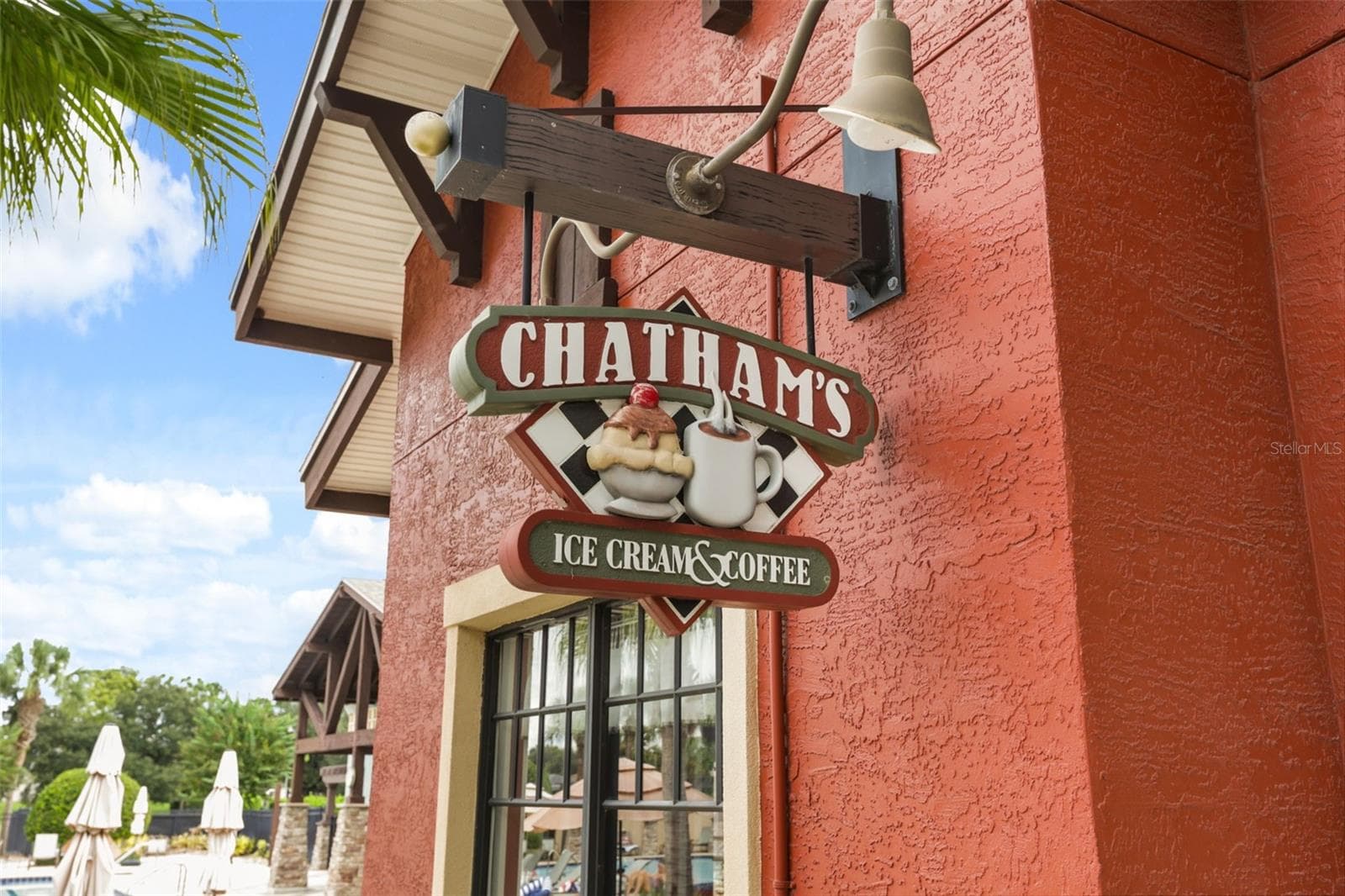 Chatham's Ice Cream & Coffee - 4711 HERITAGE TRL, LEESBURG