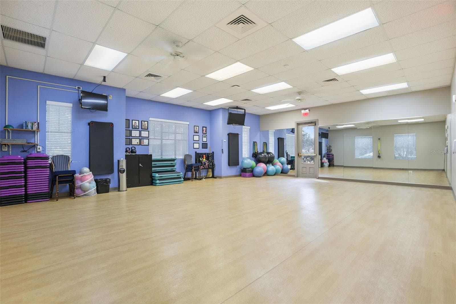 Fitness & Aerobics Studio - 4711 HERITAGE TRL, LEESBURG
