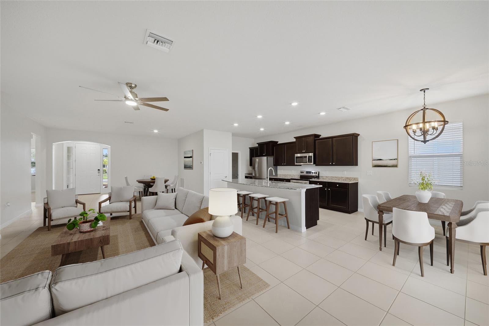 Single Family Residence at 3940 MOSSY LIMB CT, PALMETTO, photo 2 of 42