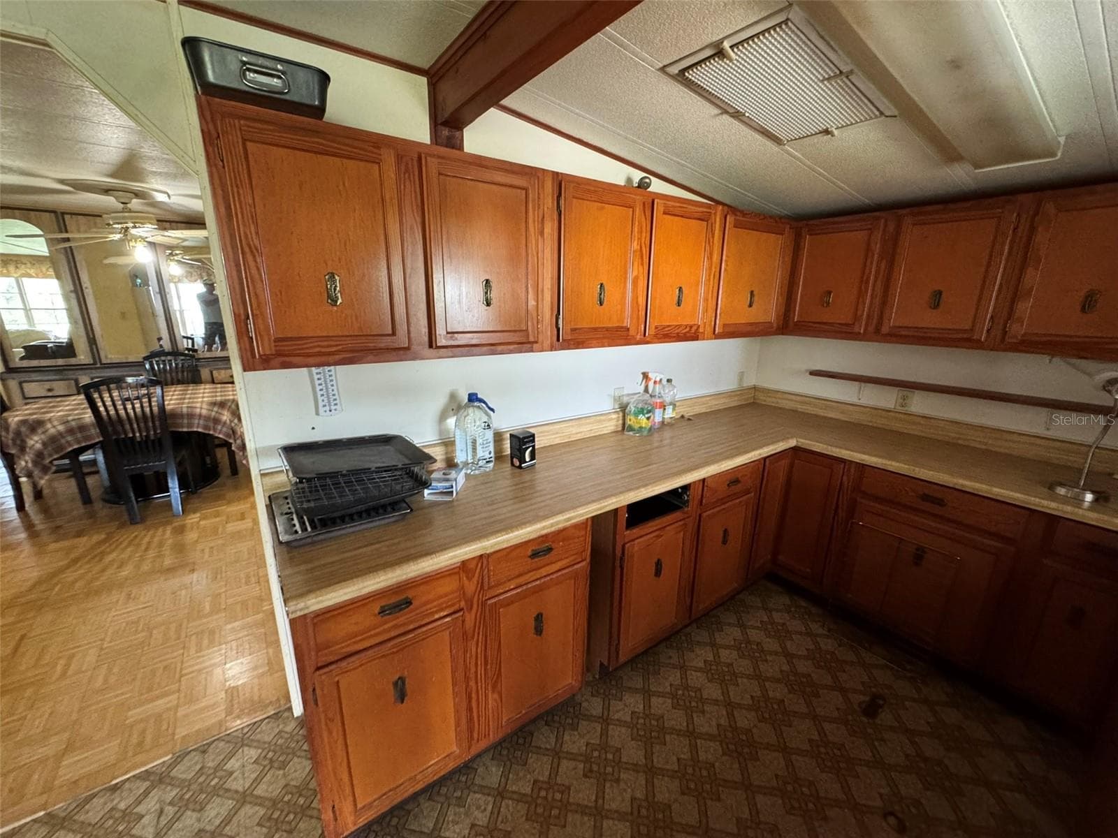 Manufactured Home at 12417 FAIRWAY AVE, BROOKSVILLE, photo 12 of 51