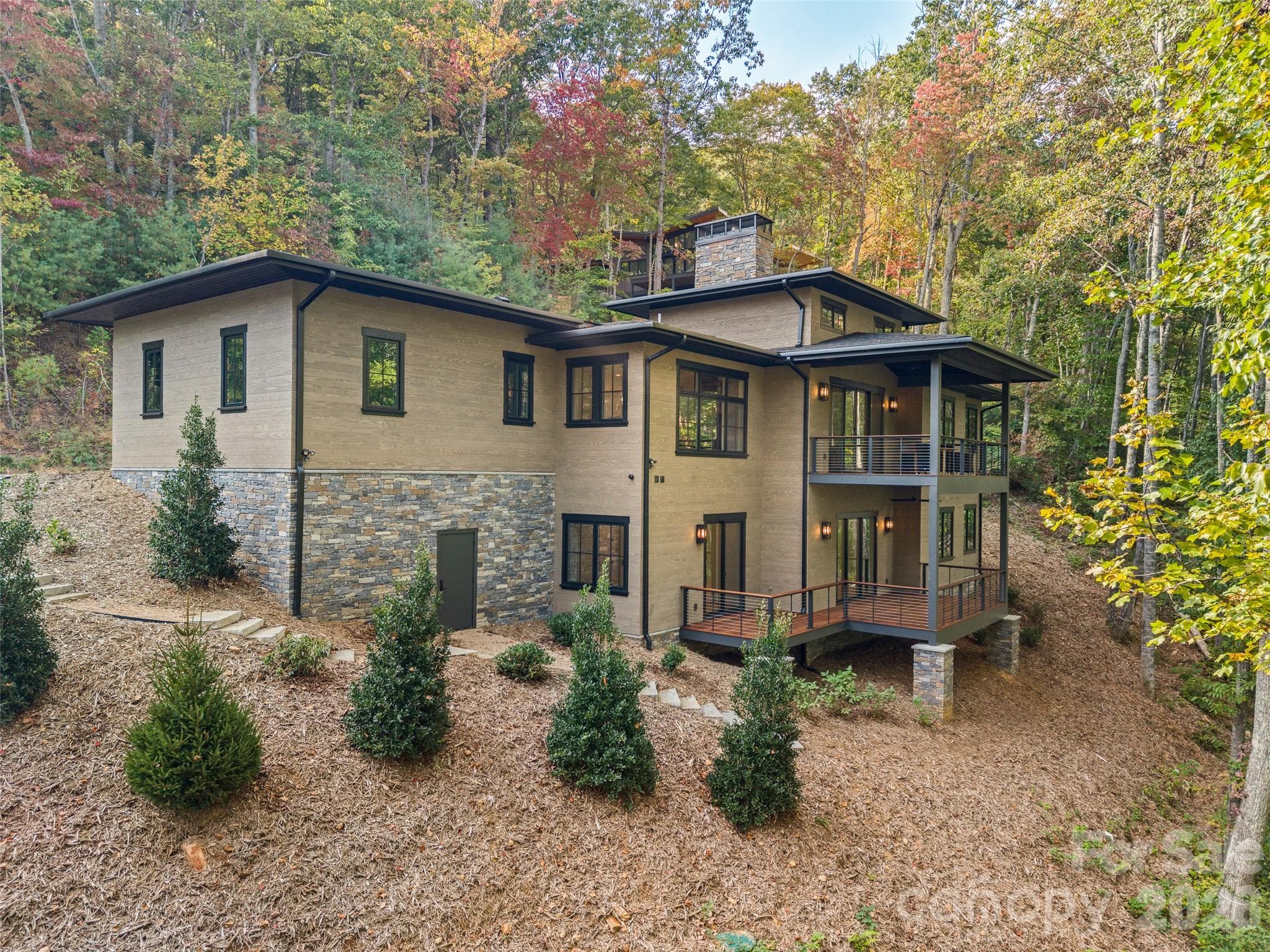Private Rear elevation - 505 Barrington Drive, Asheville