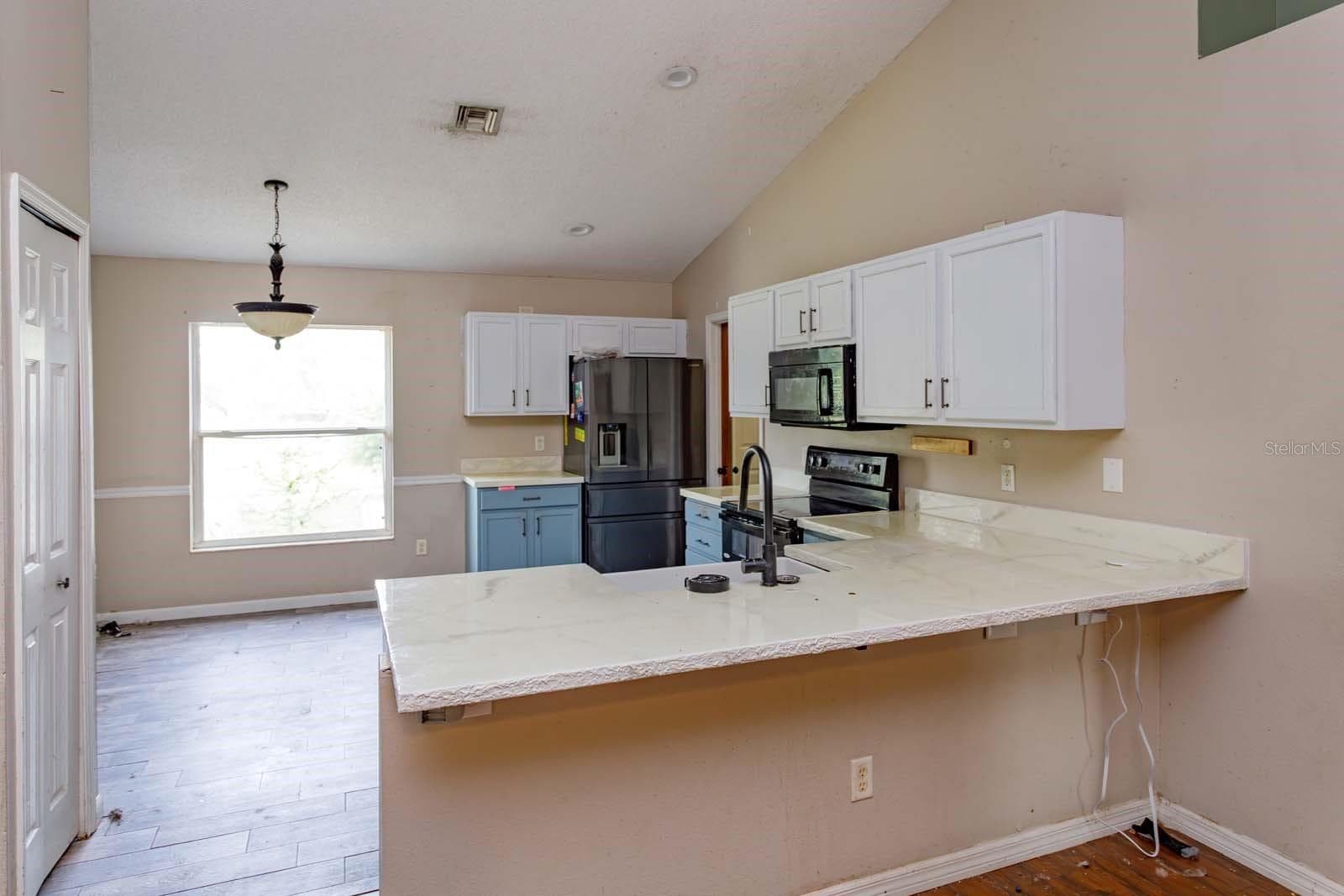 Single Family Residence at 3905 WHISPERING PINE CT, MASCOTTE, photo 16 of 37