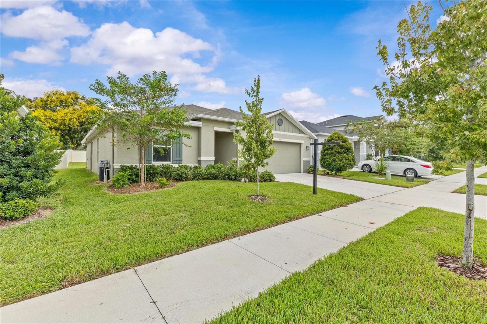 Single Family Residence at 9972 MESIC WOODS AVE, SEFFNER, photo 4 of 45