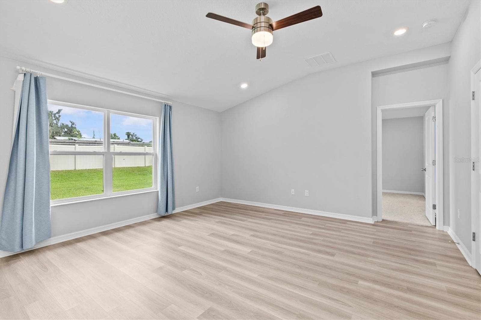 Single Family Residence at 9972 MESIC WOODS AVE, SEFFNER, photo 15 of 45