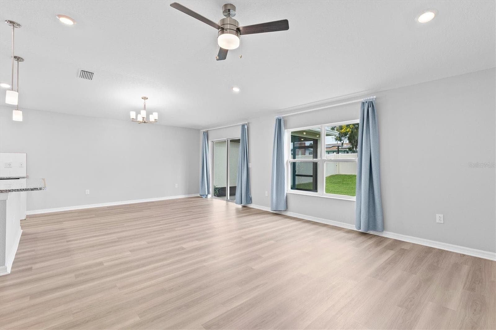 Single Family Residence at 9972 MESIC WOODS AVE, SEFFNER, photo 16 of 45