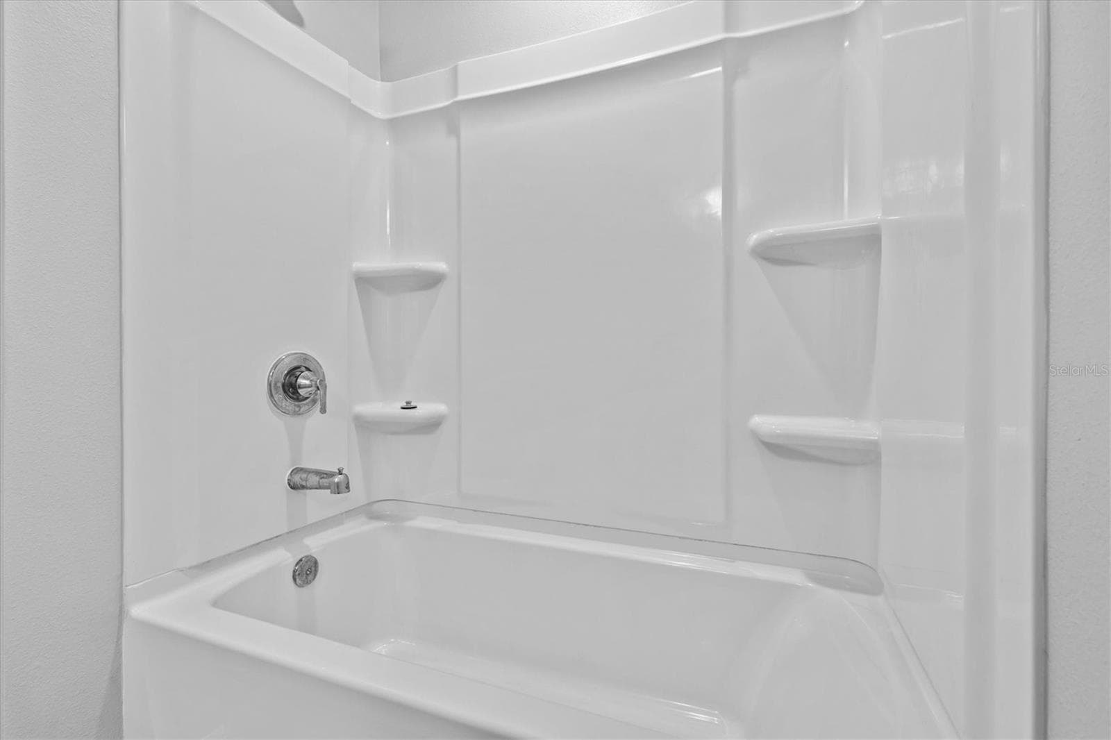 Single Family Residence at 9972 MESIC WOODS AVE, SEFFNER, photo 24 of 45