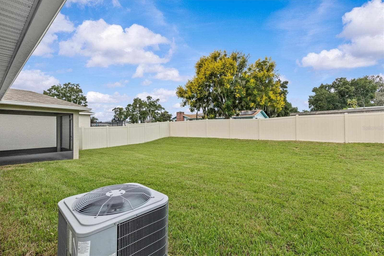 Single Family Residence at 9972 MESIC WOODS AVE, SEFFNER, photo 44 of 45