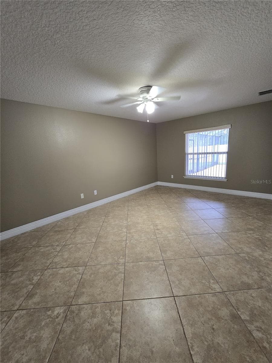 Single Family Residence at 1114 FIDELMA CT, ORLANDO, photo 17 of 51