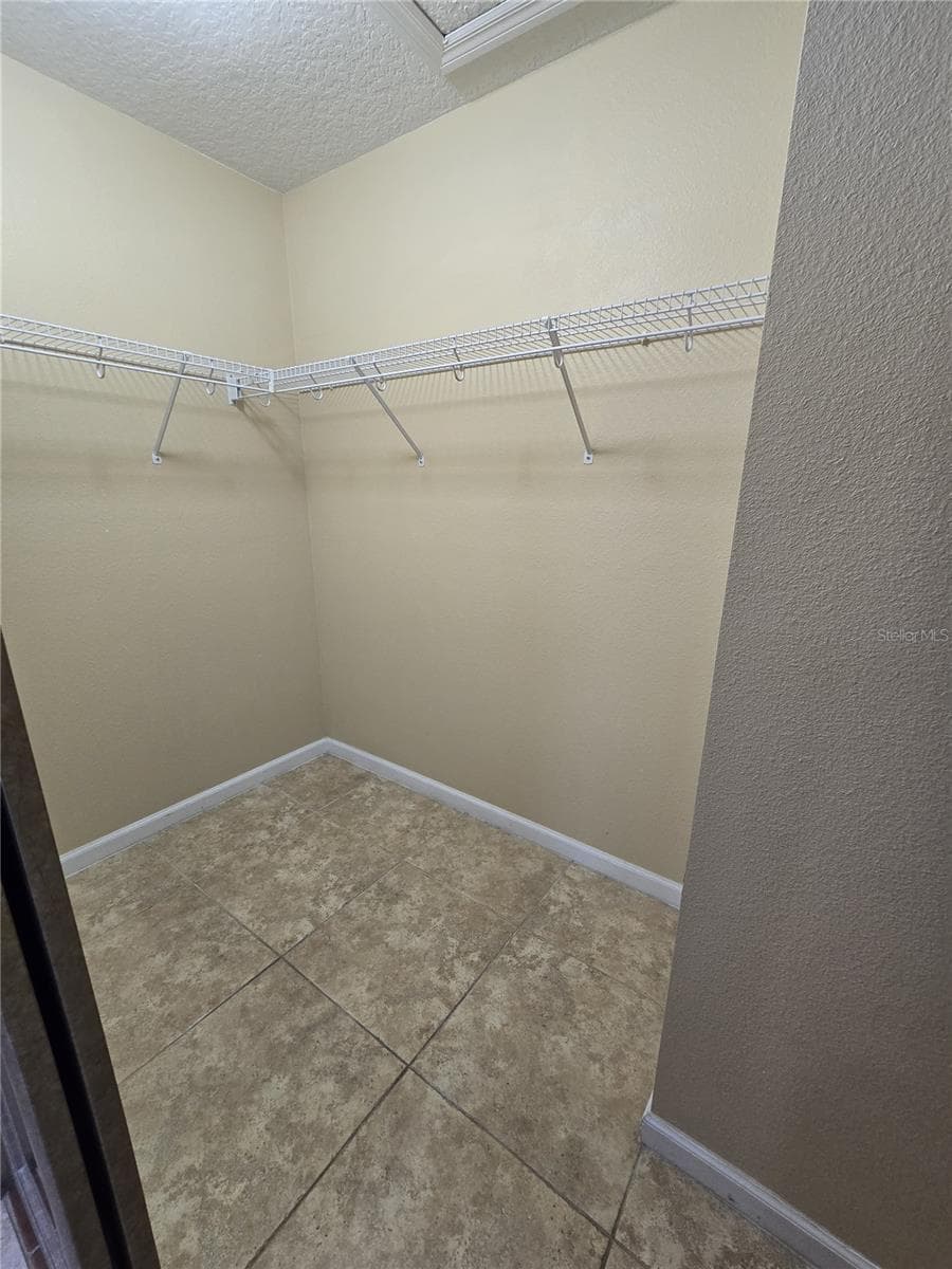 Single Family Residence at 1114 FIDELMA CT, ORLANDO, photo 21 of 51