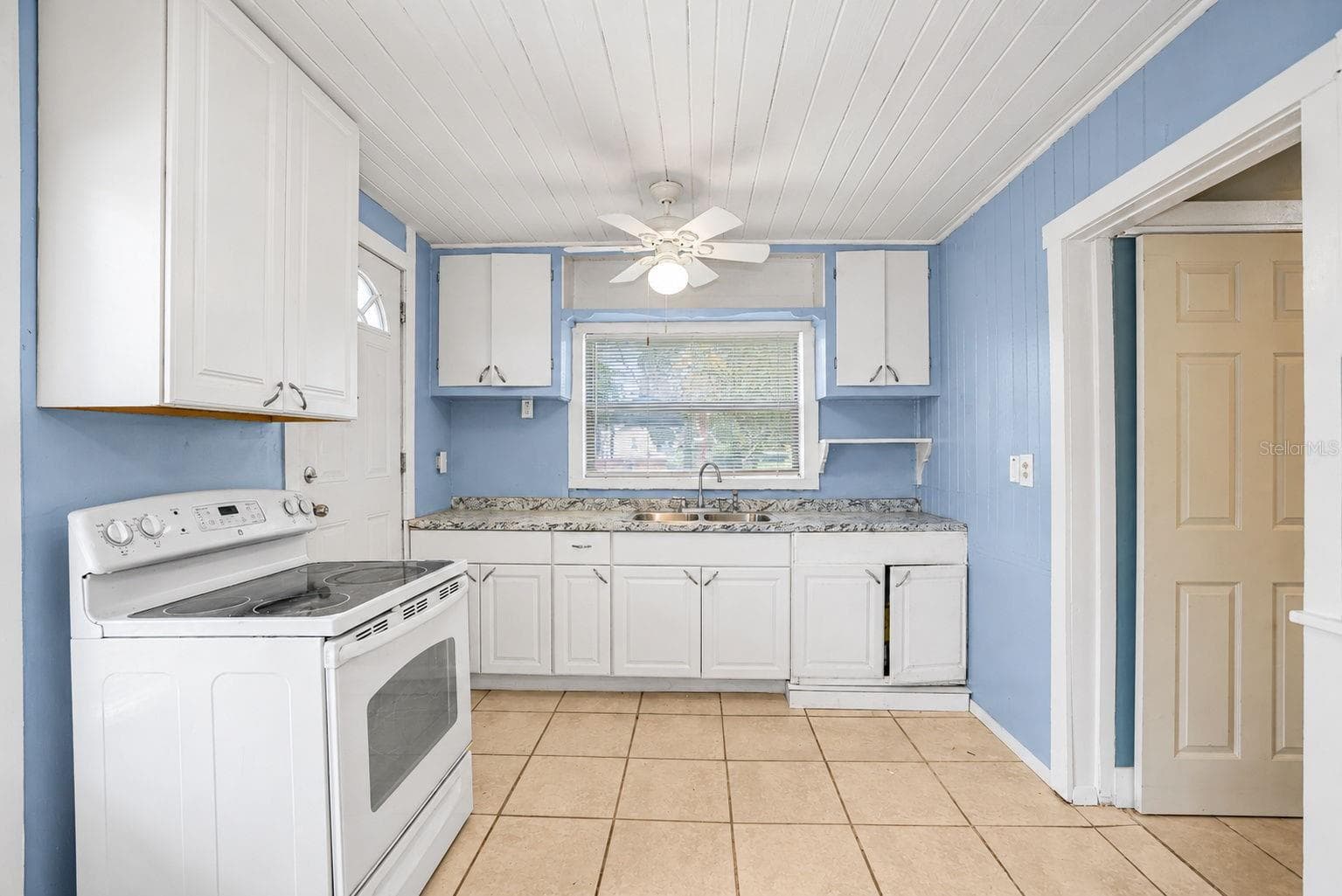 Single Family Residence at 374 3RD ST NW, LARGO, photo 30 of 41