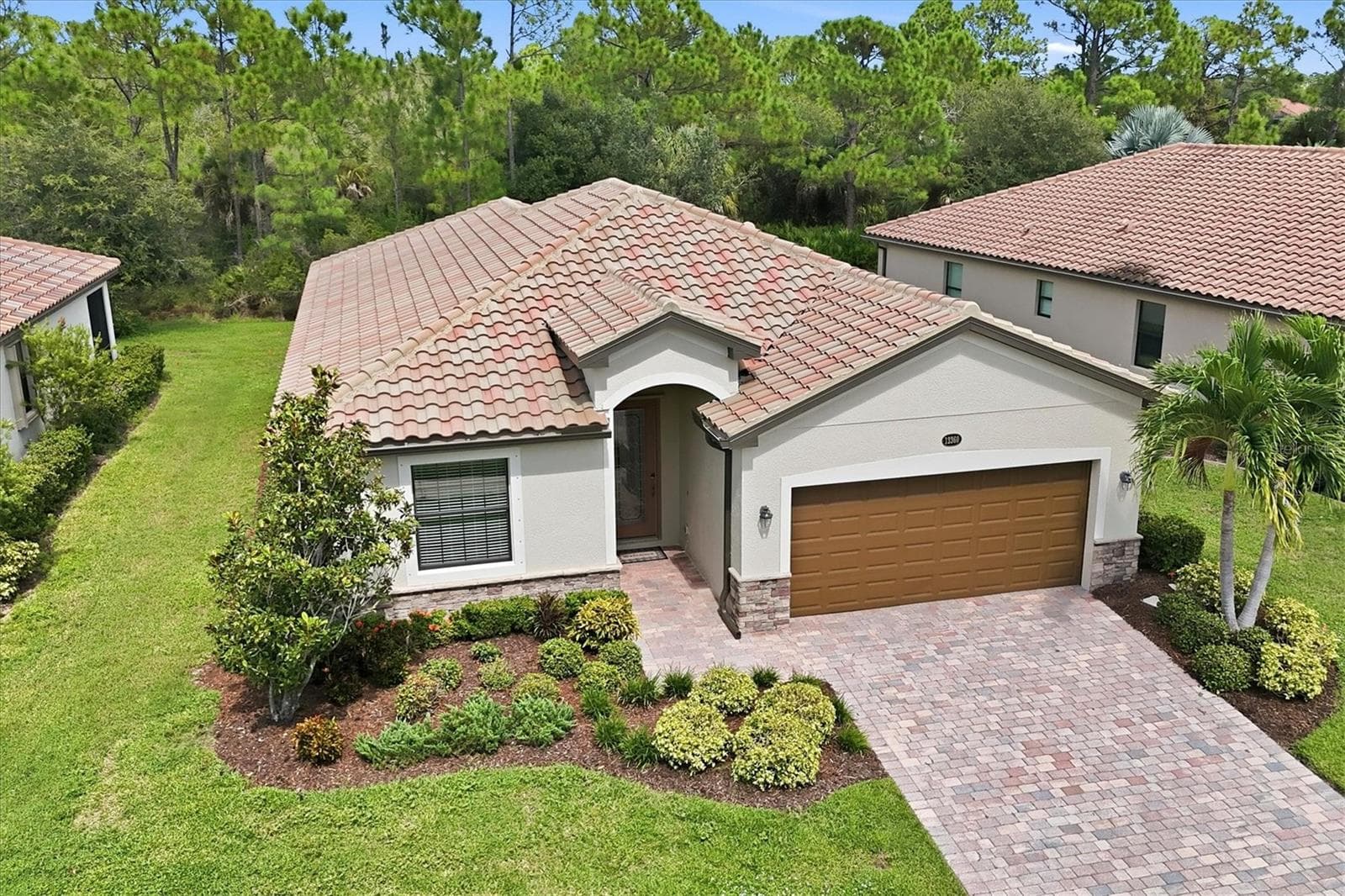 Single Family Residence at 12360 CANAVESE LN, VENICE, photo 2 of 85