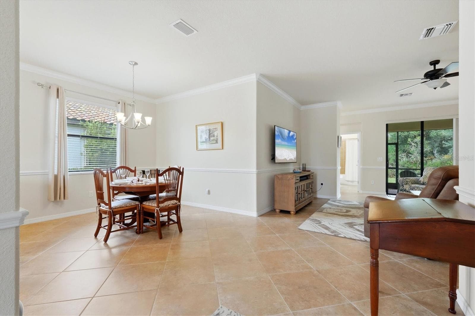 Single Family Residence at 12360 CANAVESE LN, VENICE, photo 9 of 85