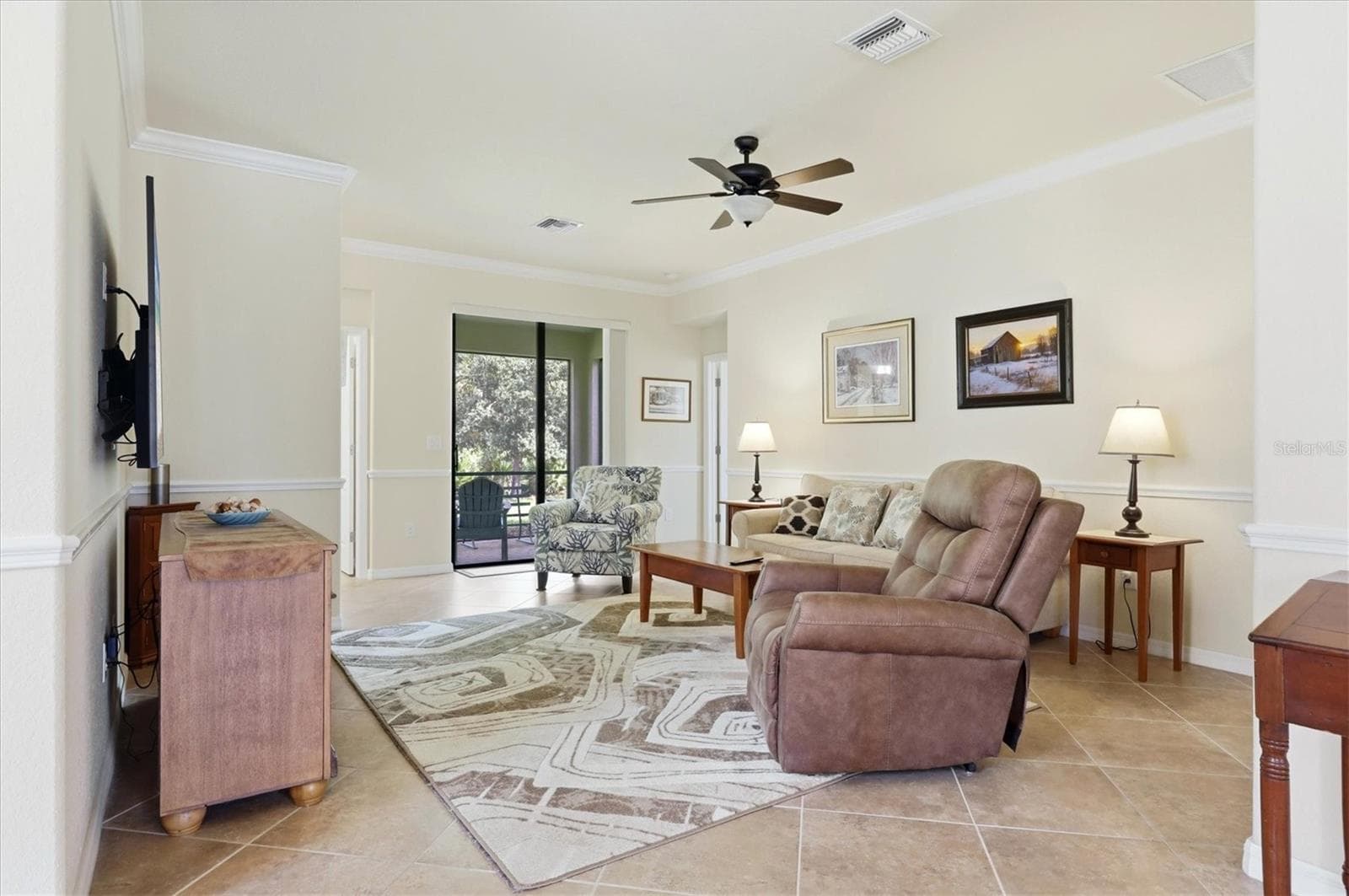 Single Family Residence at 12360 CANAVESE LN, VENICE, photo 10 of 85