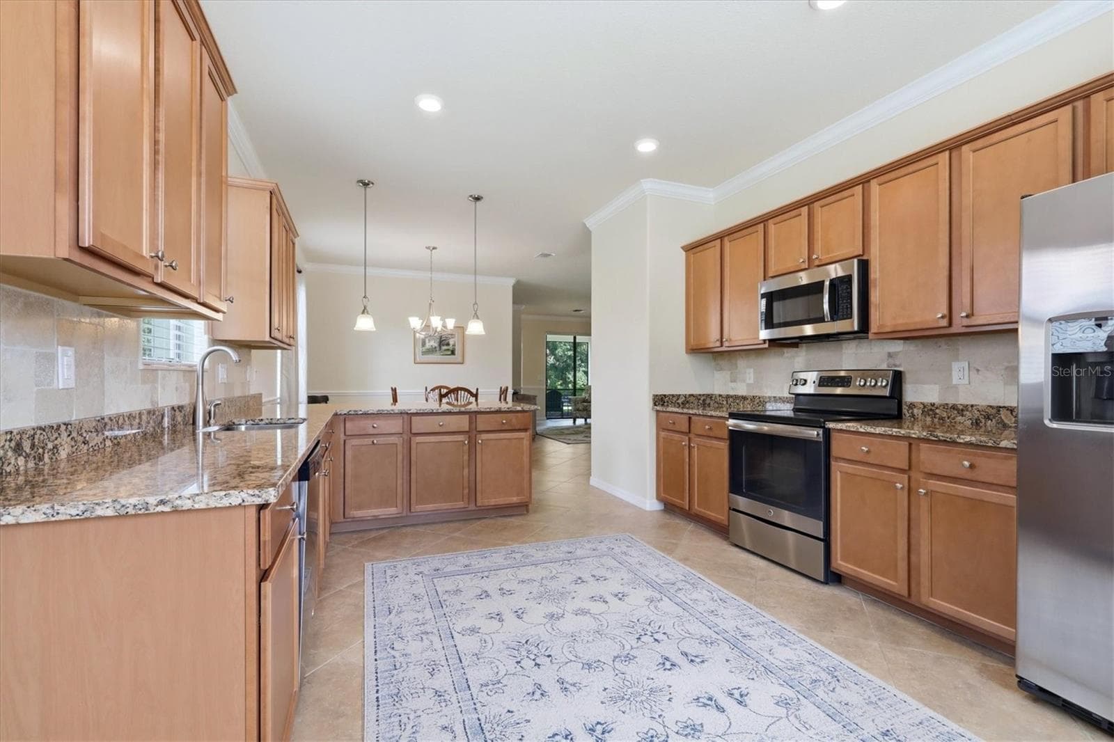 Single Family Residence at 12360 CANAVESE LN, VENICE, photo 18 of 85