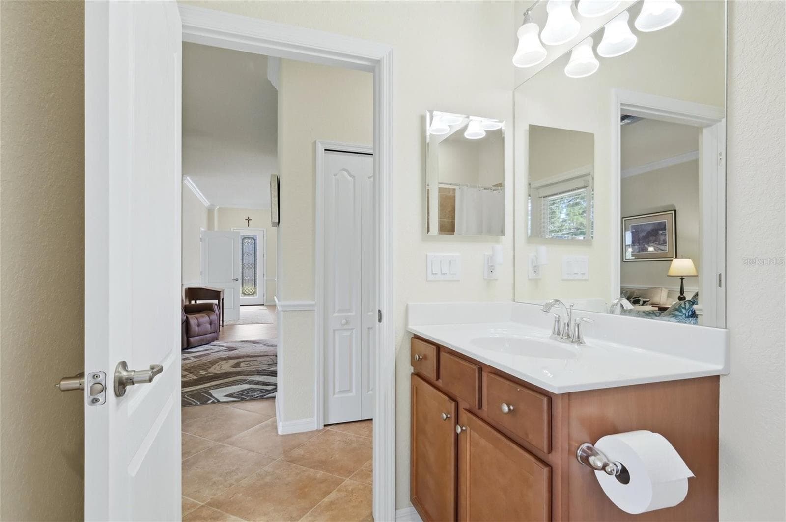 Single Family Residence at 12360 CANAVESE LN, VENICE, photo 30 of 85