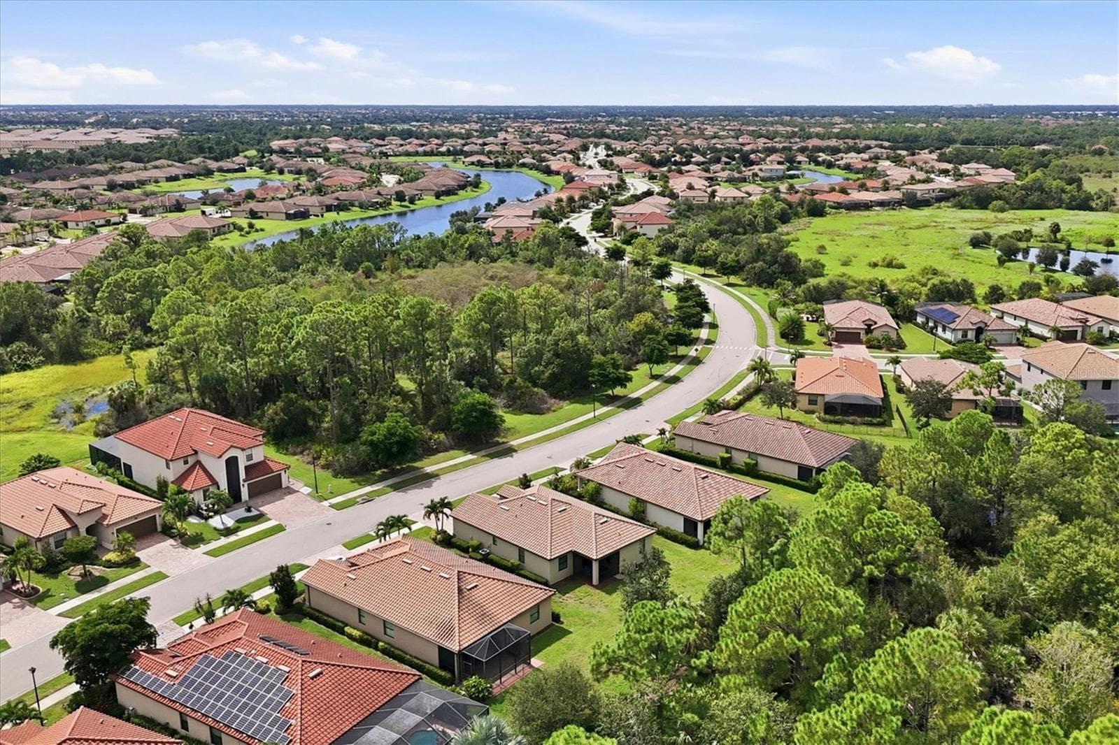 Single Family Residence at 12360 CANAVESE LN, VENICE, photo 40 of 85