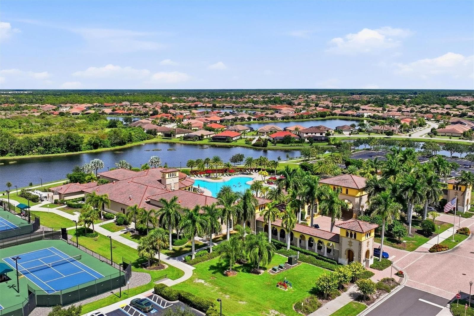 Single Family Residence at 12360 CANAVESE LN, VENICE, photo 44 of 85