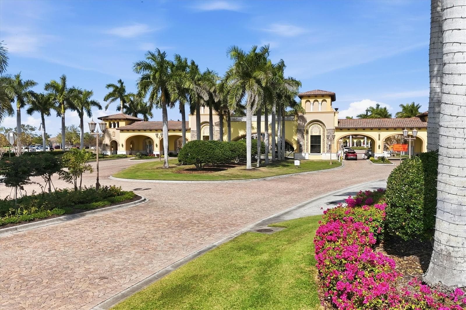 Single Family Residence at 12360 CANAVESE LN, VENICE, photo 47 of 85
