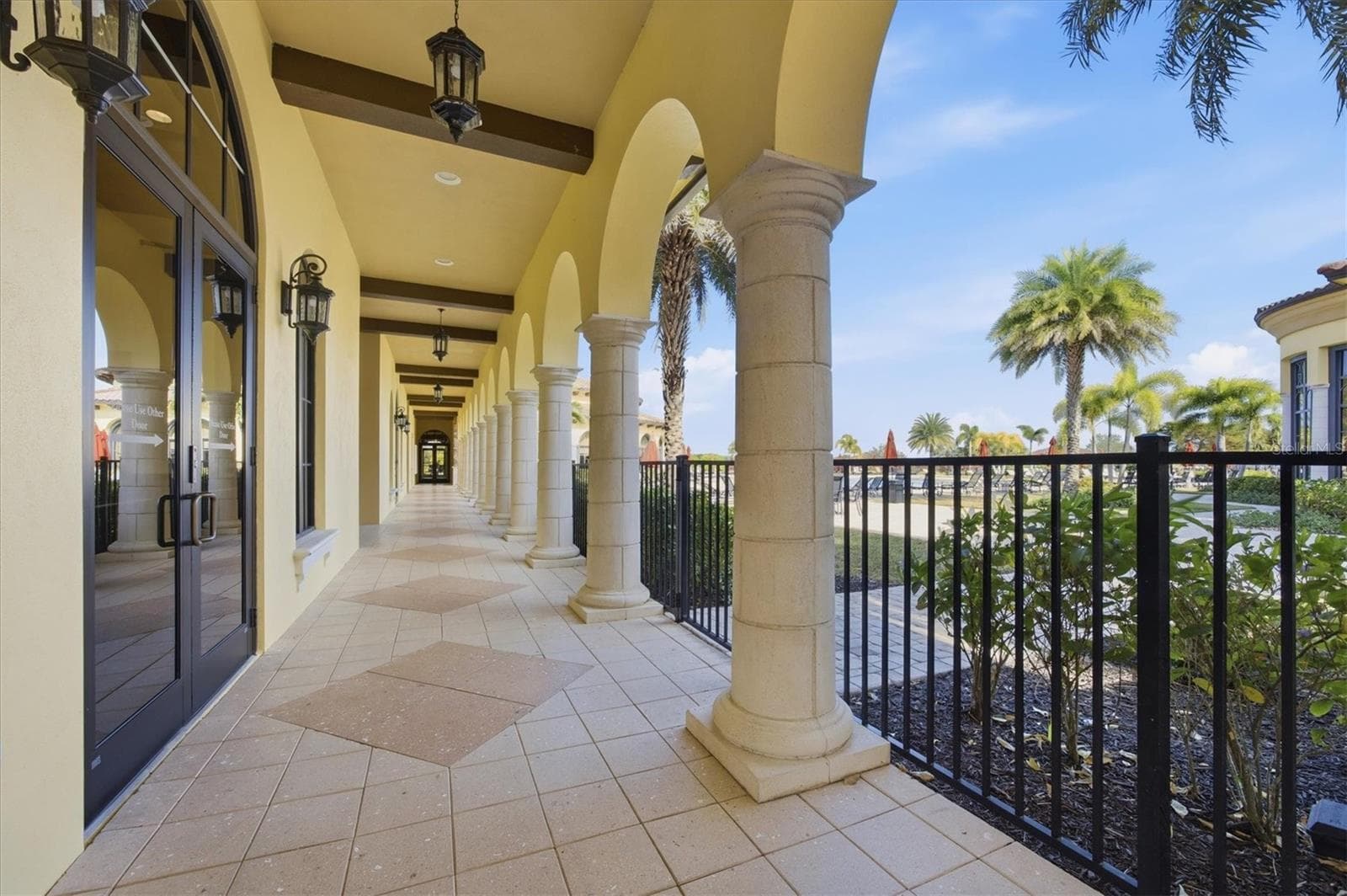 Single Family Residence at 12360 CANAVESE LN, VENICE, photo 55 of 85