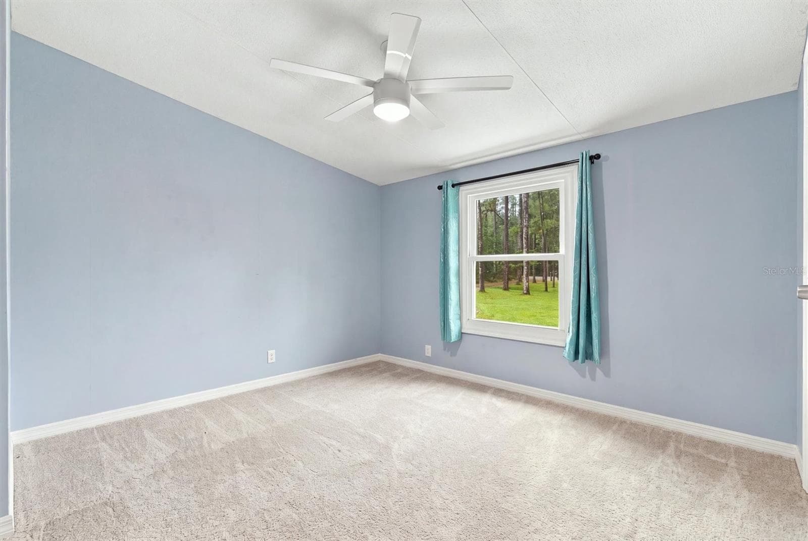 Manufactured Home at 17220 NE 28TH ST, WILLISTON, photo 24 of 29