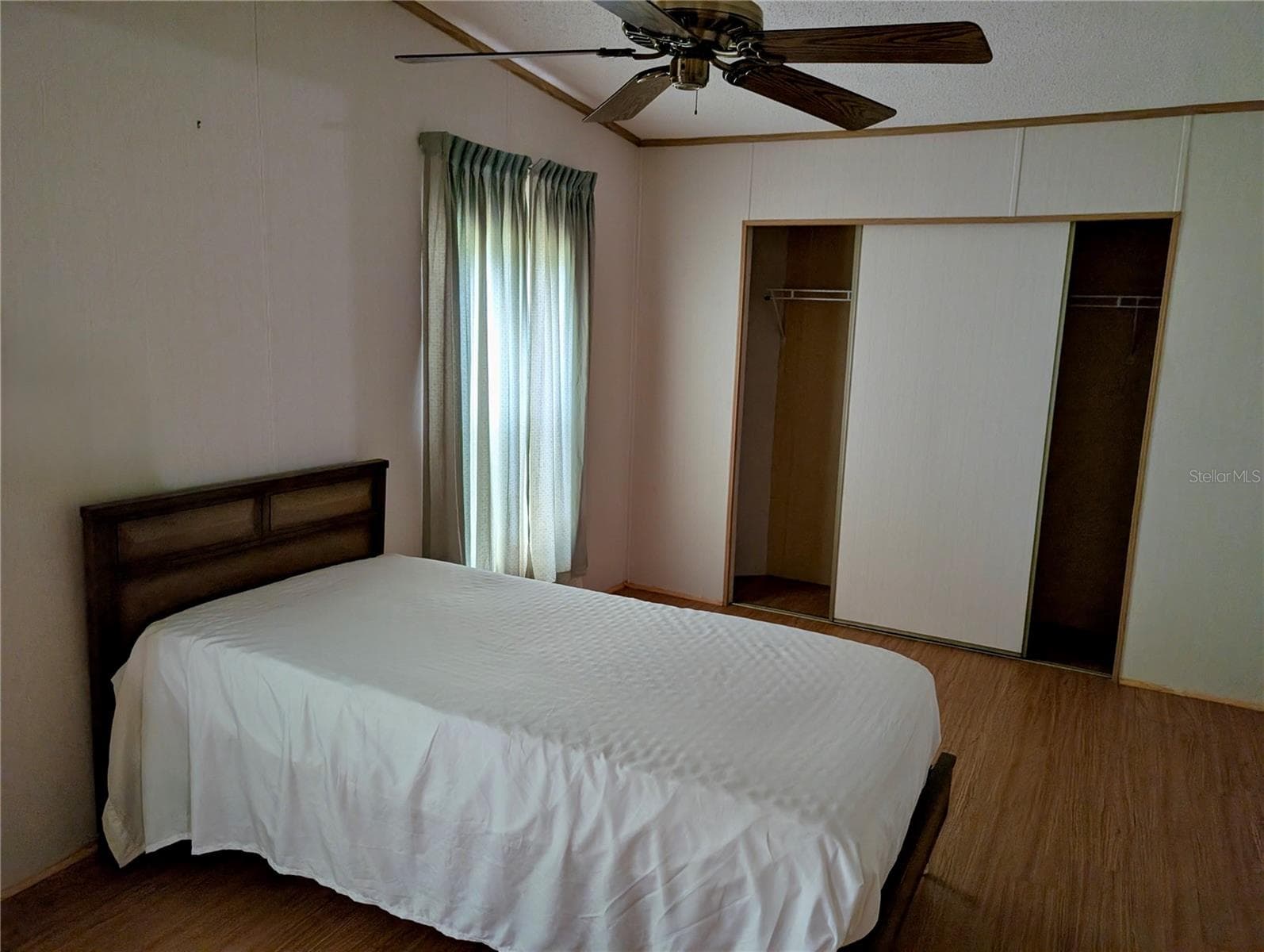 Manufactured Home at 12180 NE 238TH TER, SALT SPRINGS, photo 13 of 29