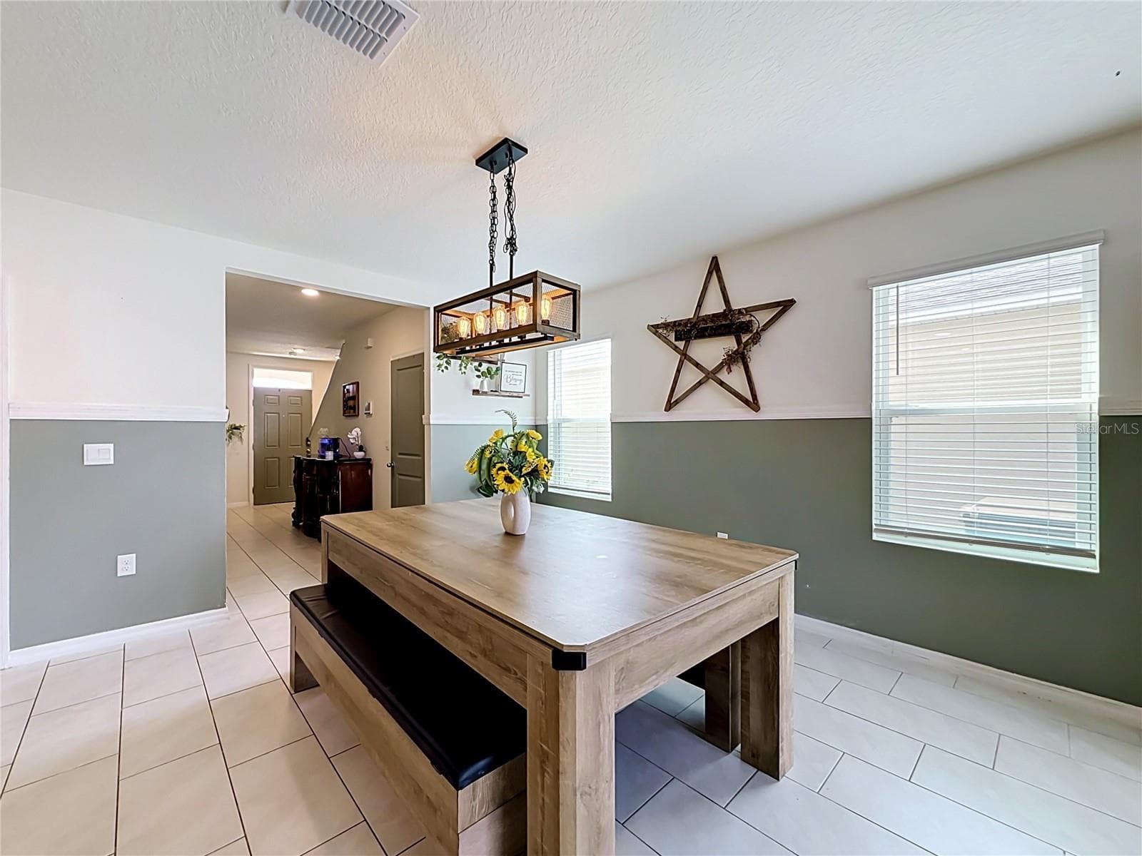 Single Family Residence at 182 AMBERWOOD WAY, UMATILLA, photo 6 of 50