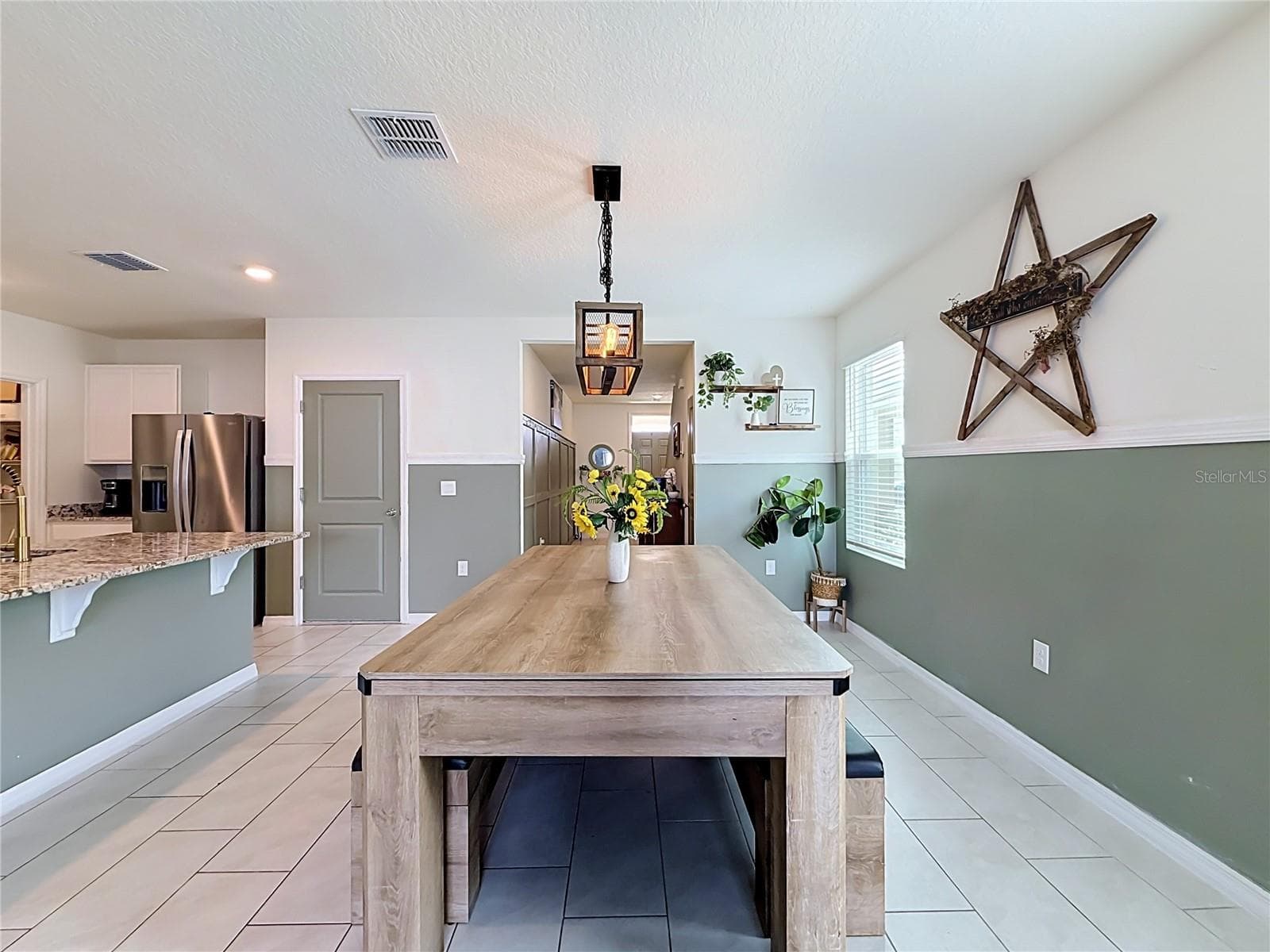 Single Family Residence at 182 AMBERWOOD WAY, UMATILLA, photo 7 of 50