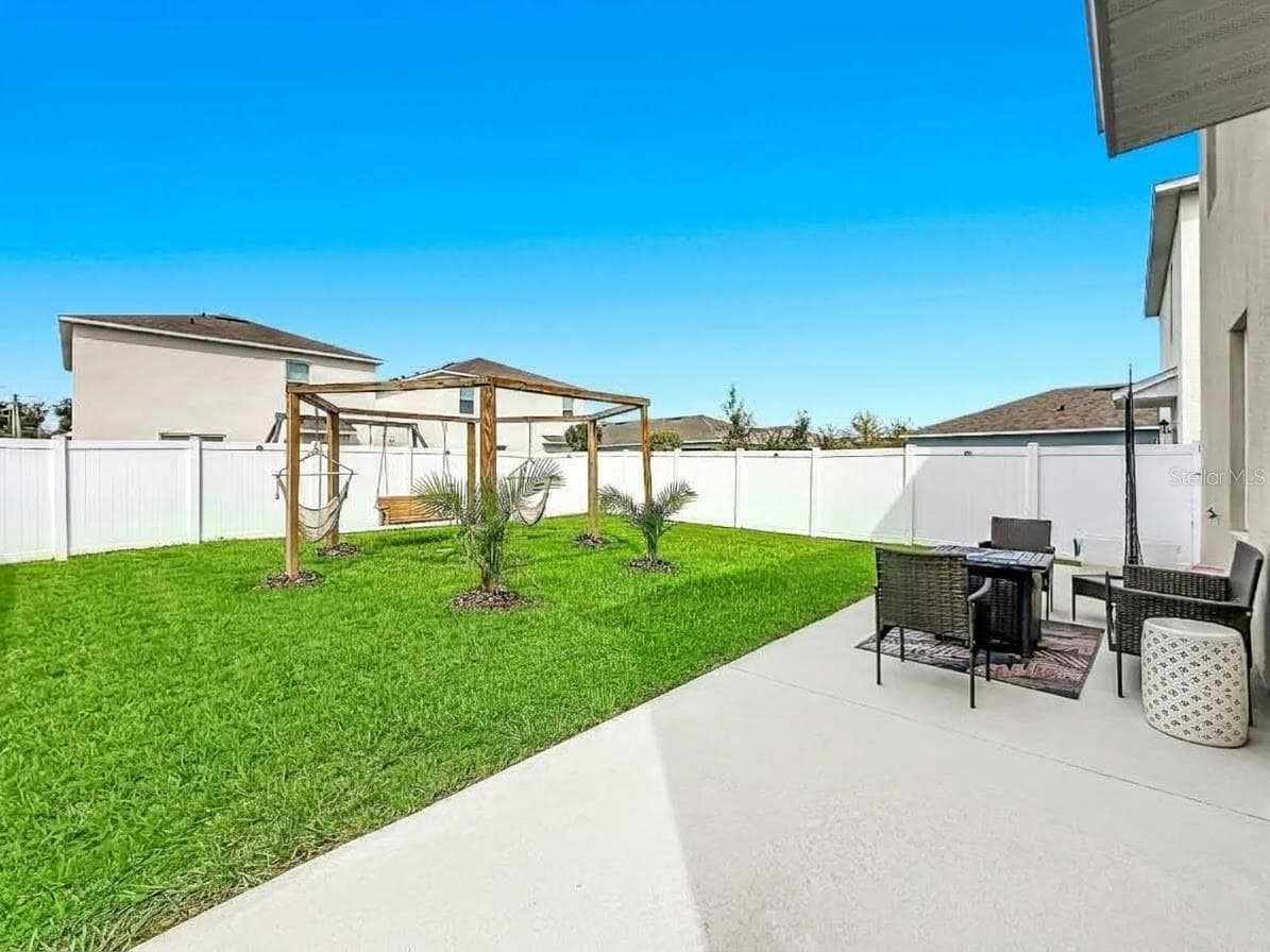 Single Family Residence at 182 AMBERWOOD WAY, UMATILLA, photo 41 of 50