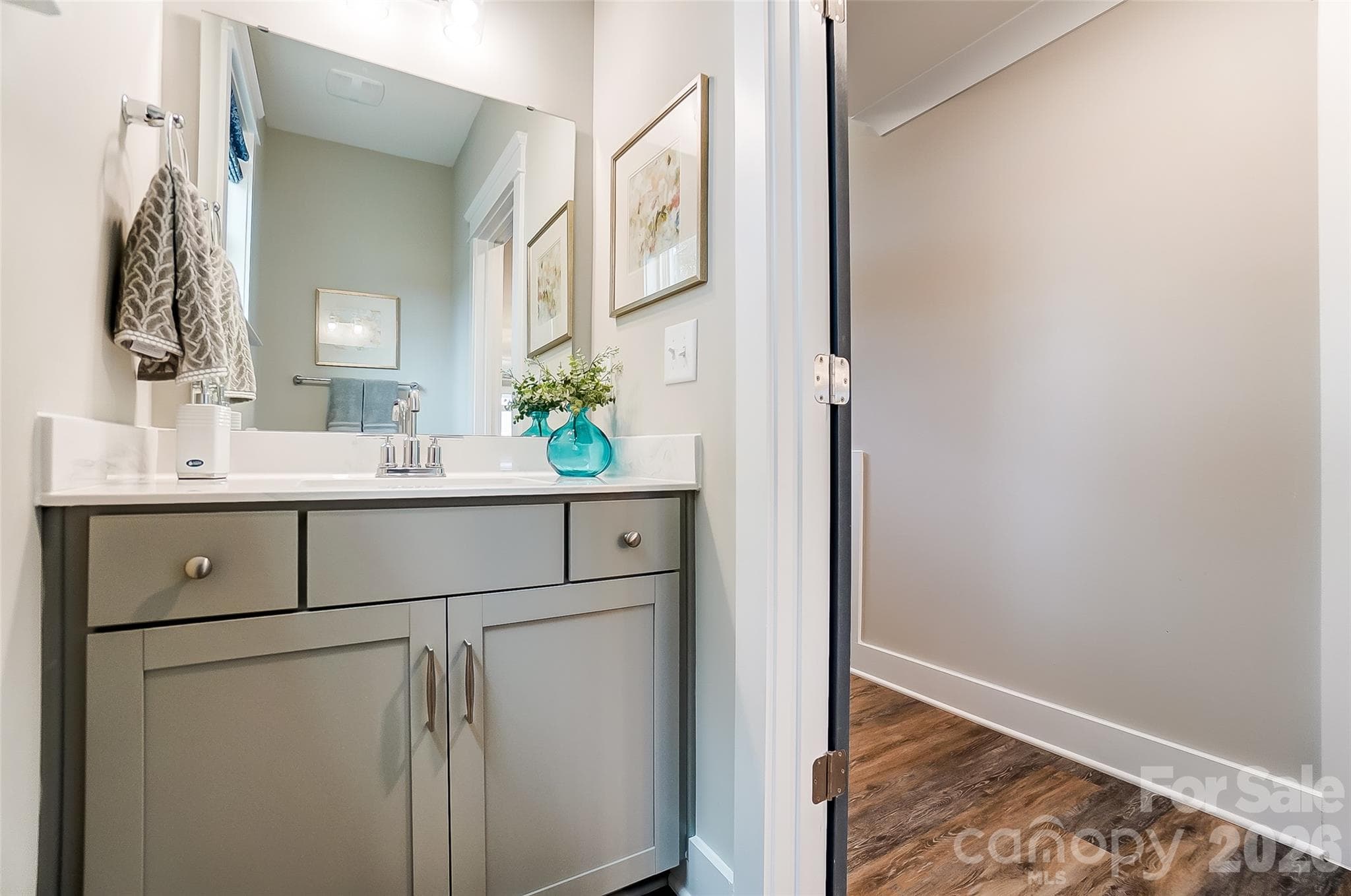 Powder Bath - 4095 Rothwood Lane, Harrisburg