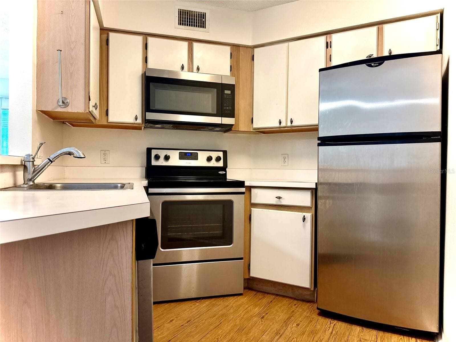 Condominium at 3900 SOUTHPOINTE DR #116, ORLANDO, photo 4 of 9