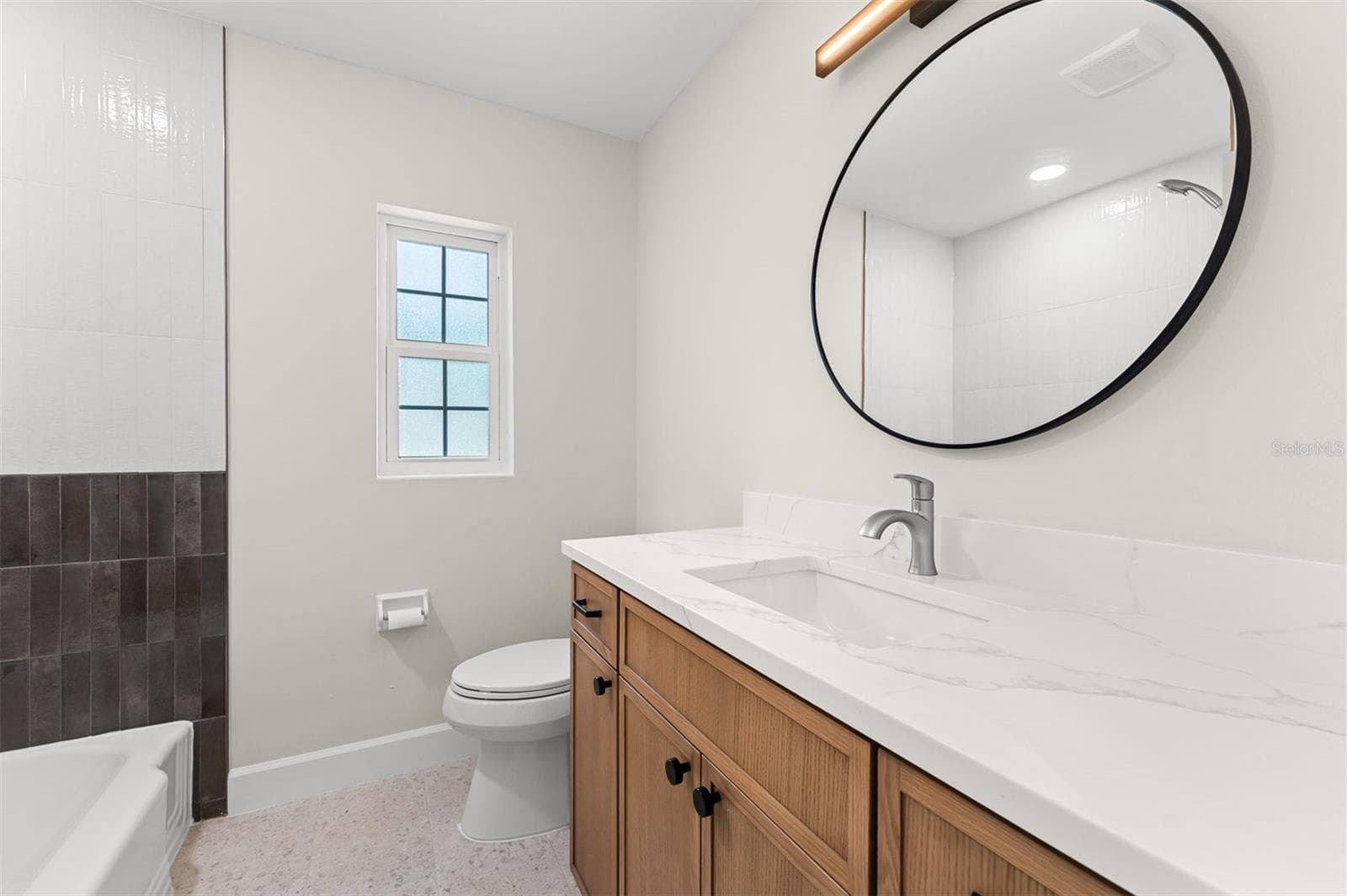 Ensuite bathroom - 2501 NANCY ST, ORLANDO