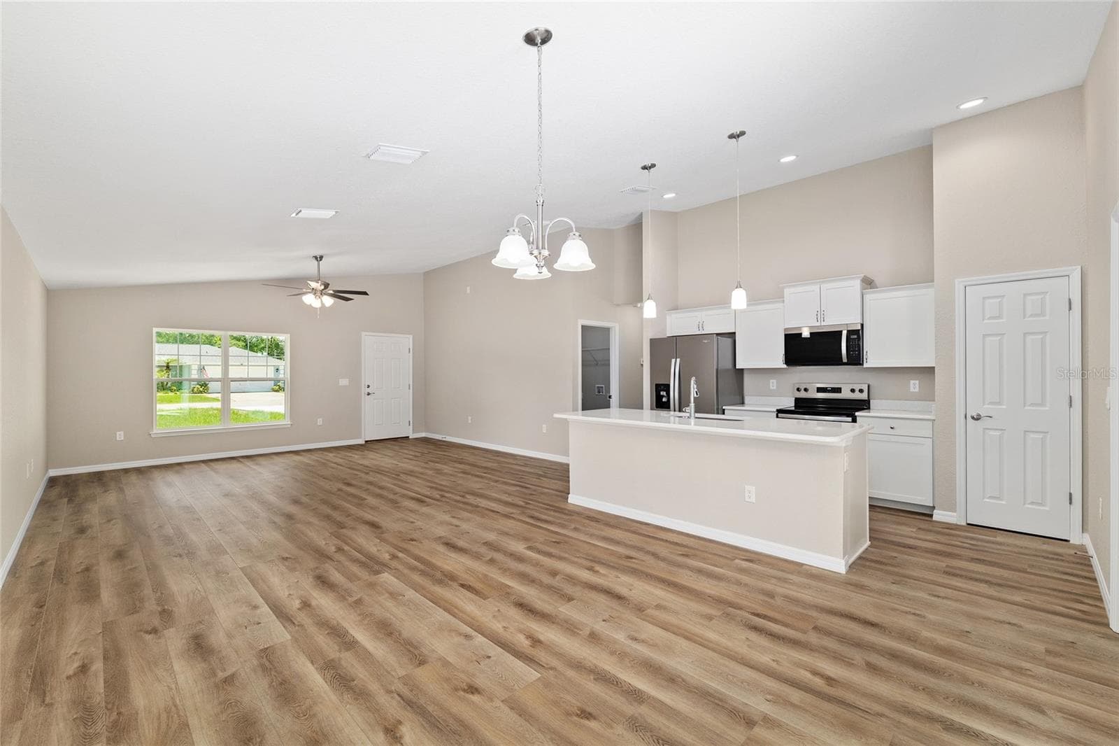 Single Family Residence at 7736 N MANVILLE RD, CITRUS SPRINGS, photo 4 of 21