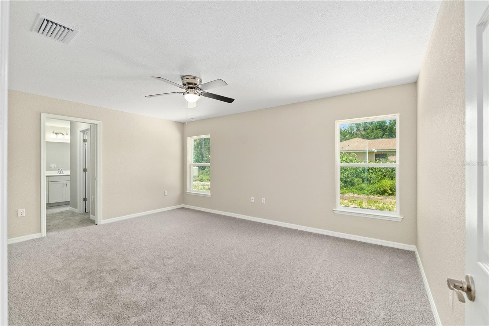 Single Family Residence at 7736 N MANVILLE RD, CITRUS SPRINGS, photo 7 of 21
