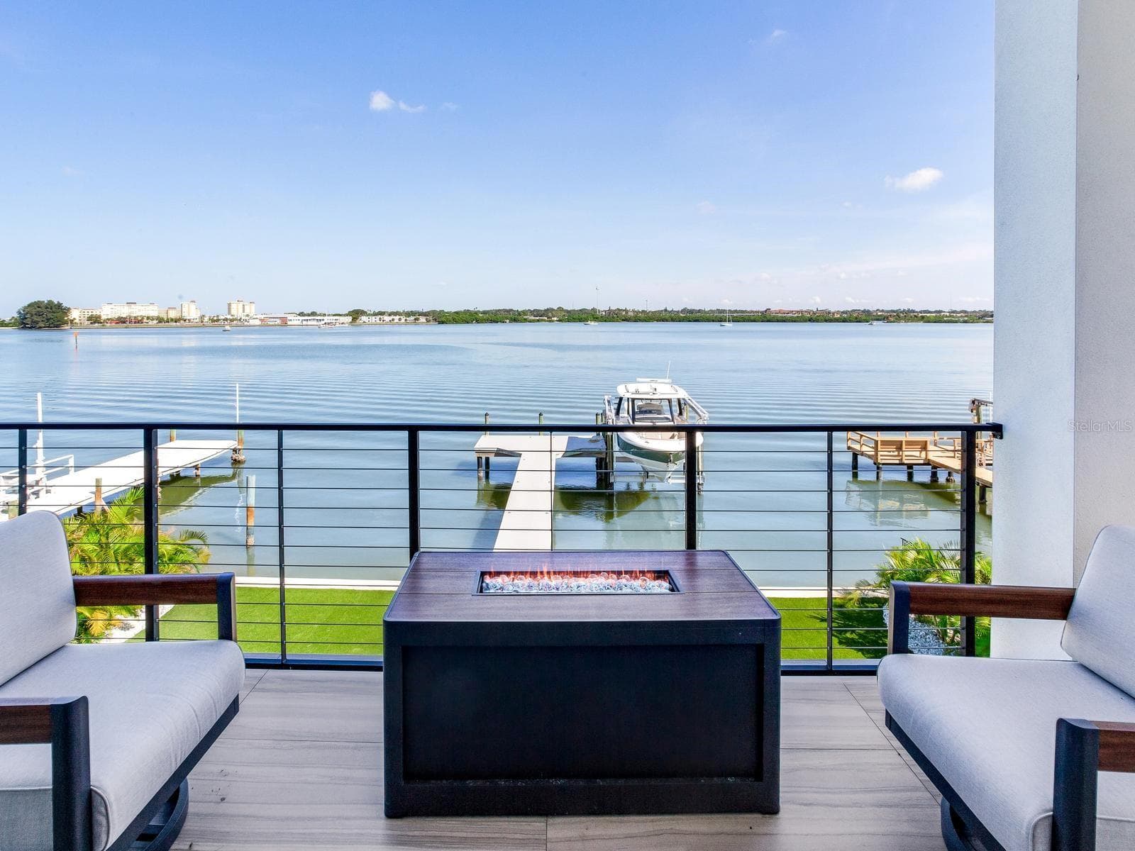 Balcony off of living room - 836 BAY POINT DR, MADEIRA BEACH