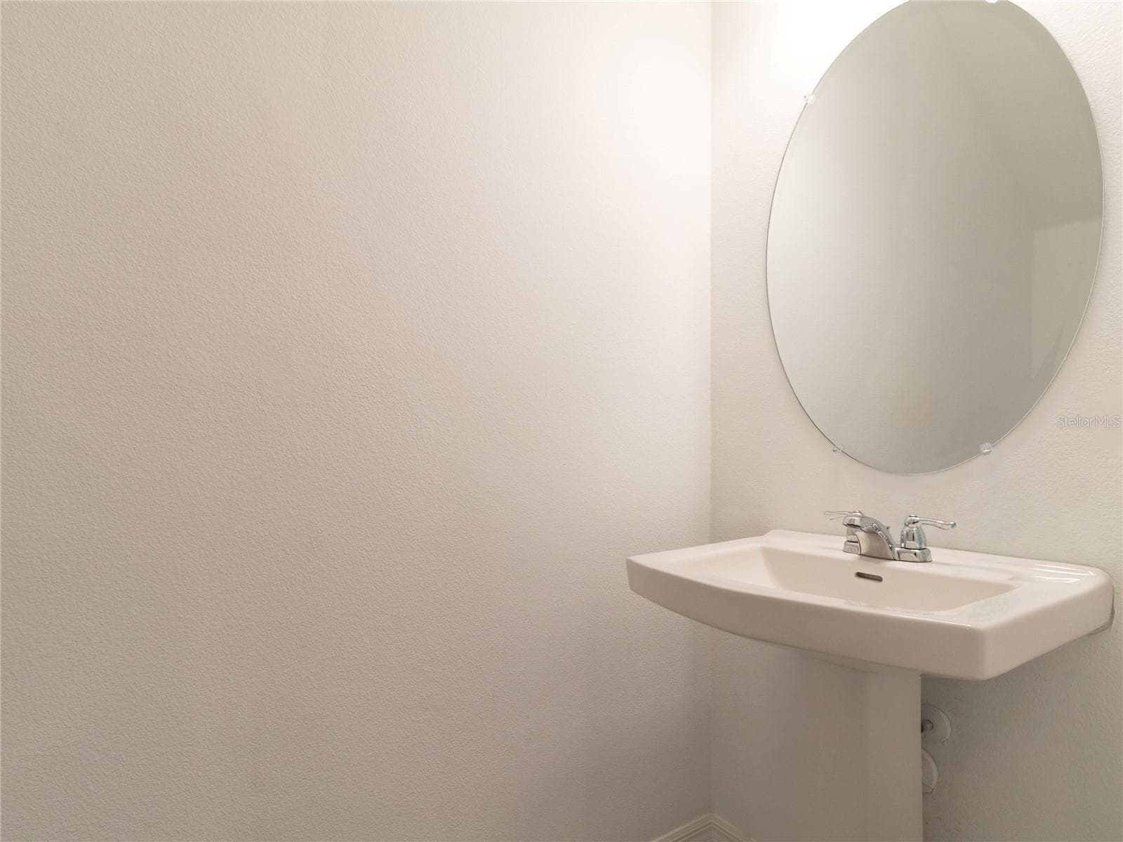 Townhouse at 2918 CANARY AVE, DAVENPORT, photo 5 of 21