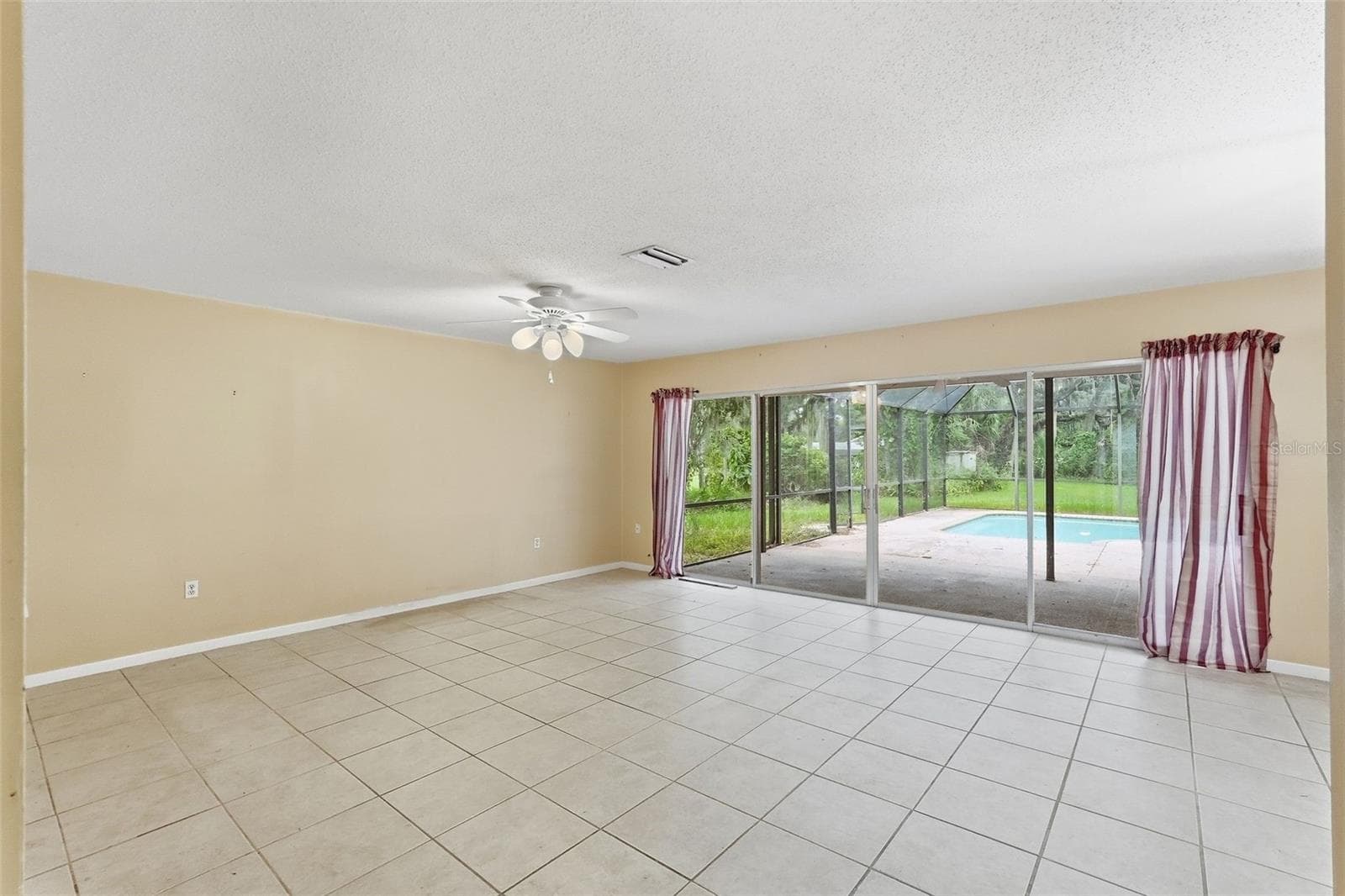 Single Family Residence at 1411 52 ST E, PALMETTO, photo 5 of 38